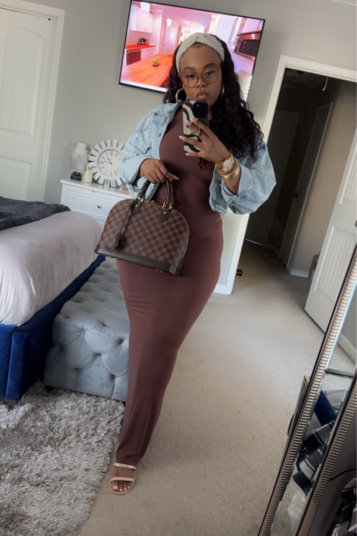 A maxi dresses with a cropped denim jacket = cute simple outfit 

#LTKMidsize #LTKFindsUnder50 #LTKStyleTip