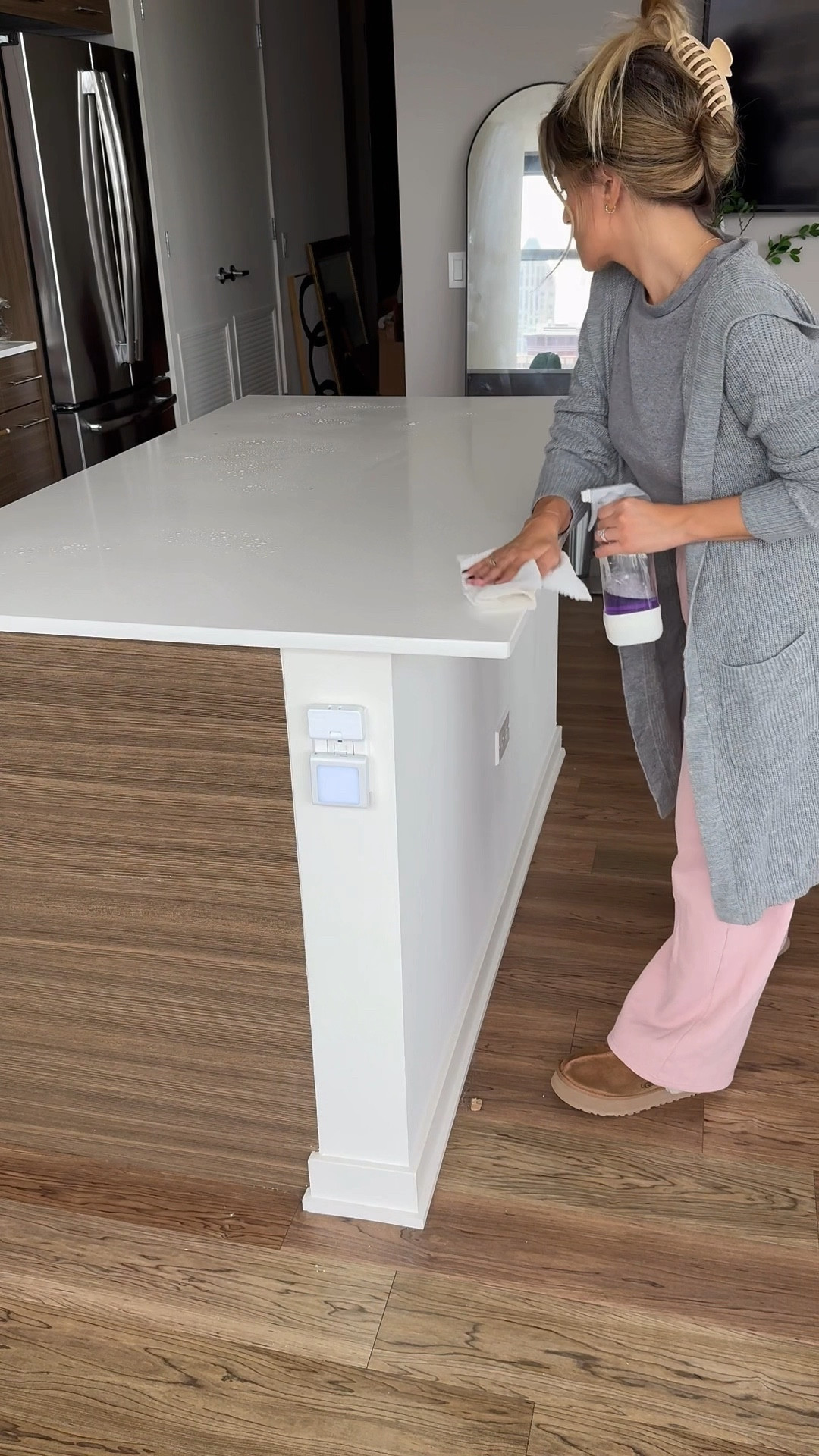 new apartment setup part 2 🤍 kitchen finds from @shoptemu 

#shoptemu #homefinds #homedecor #temufinds #apartmenttherapy #cozyhome #cozyliving #cozy #kitchendecor #explore #decoratewithme #kitchenstyle 

#LTKHome #LTKFindsUnder100 #LTKHoliday