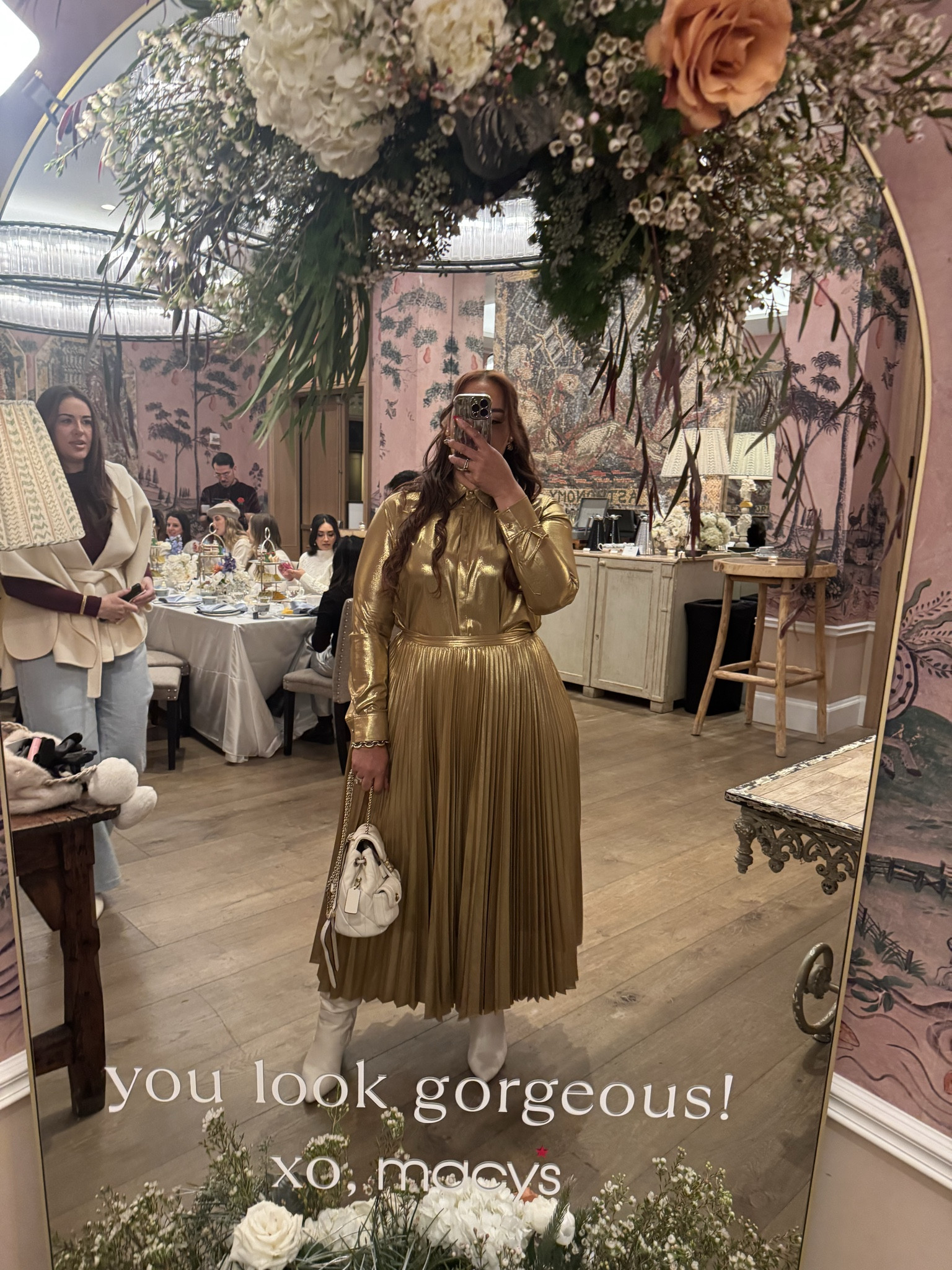 All that glitters ✨ This gold look is made for NYE! Statement-worthy, festive, and perfect for ringing in the new year in style 🥂

#LTKHoliday #LTKMidsize #LTKPlusSize