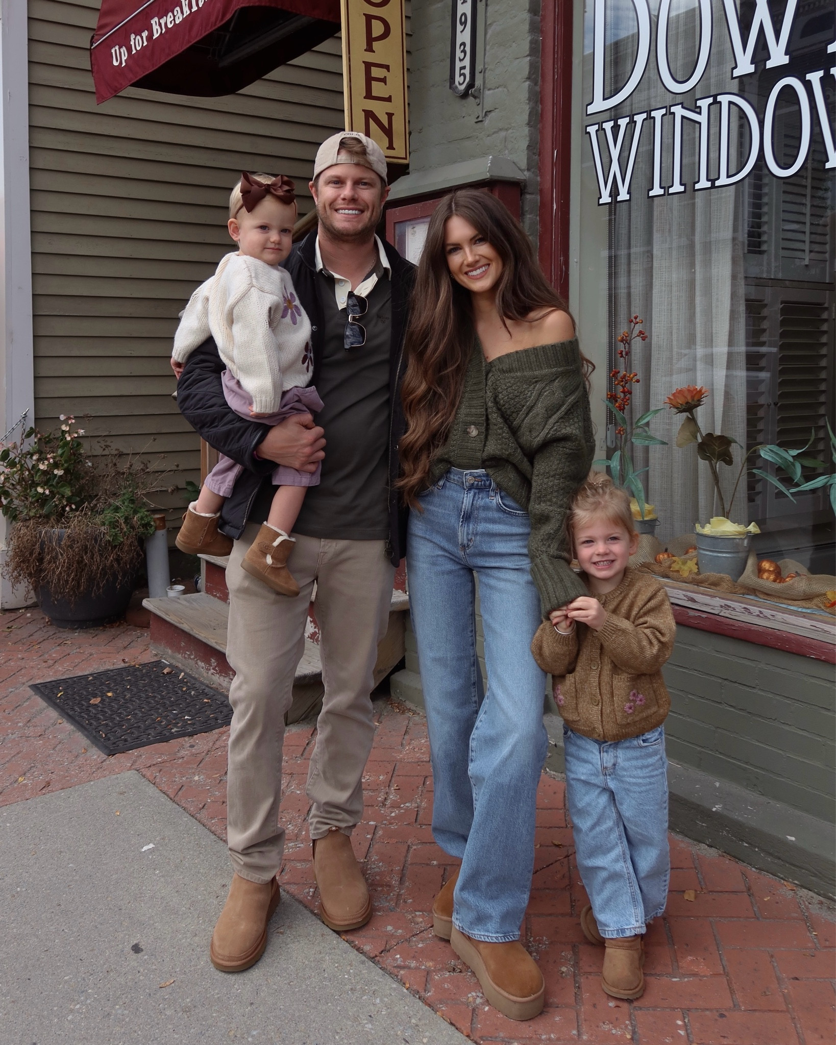 Family fall photos! 

#LTKMens #LTKFamily #LTKFindsUnder100