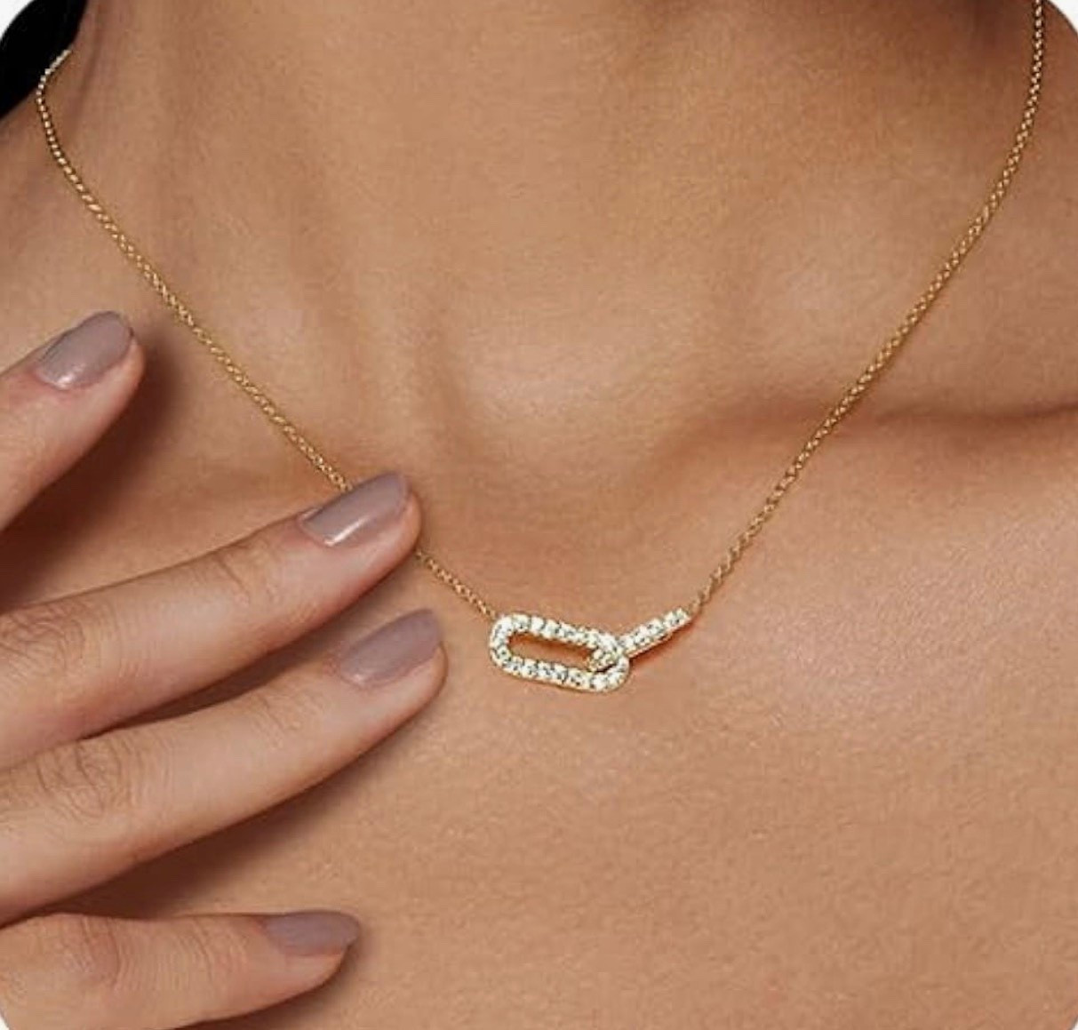 Minimal, elegant, and looks way more expensive than it is ✨
This dainty gold necklace is perfect for everyday wear or layering with your favorite chains. A subtle statement that goes with everything. #designerinspired #minimaljewelry #luxurylookless #amazonfinds

#LTKFindsUnder50