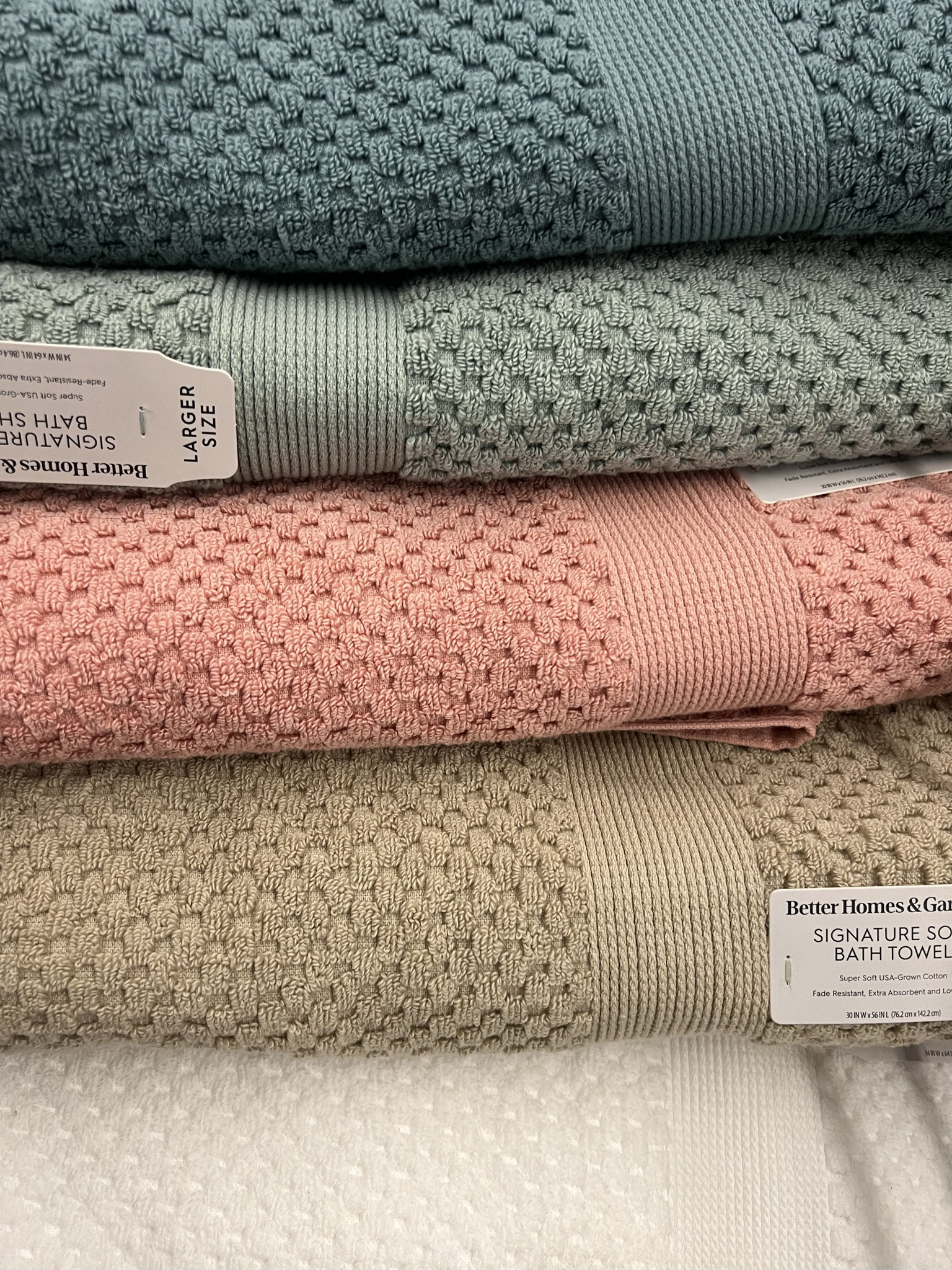 These bath towels at Walmart are luxe for less! #bathroomessentials #bathtowels #masterbathroom #walmartfinds luxury for less

#LTKHome #LTKFindsUnder100 #LTKFindsUnder50
