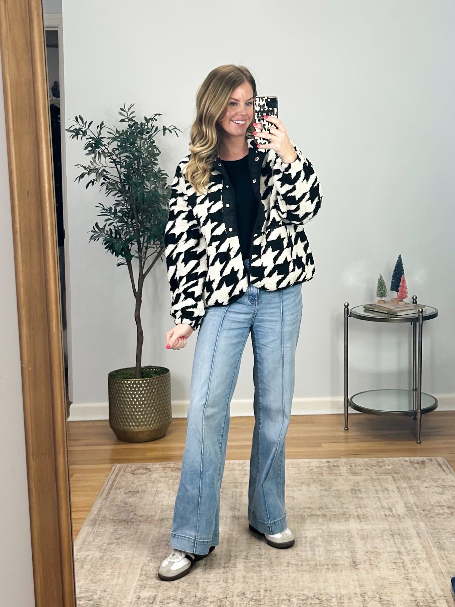 This fleece is so cute! Size M. Currently 10% off! 

Casual mom outfit of the day! 

#LTKFindsUnder50 #LTKootd #LTKSeasonal