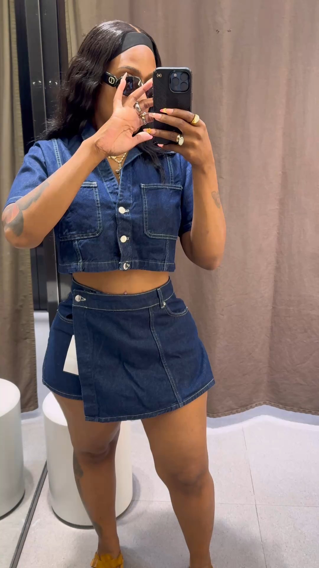 Latest at Zara won’t last long 

🚨READ SIZES👇🏾
5'6½ | 175 |bs 38B-29W-45H


denim skirt Large

Denim top medium

Both Halter belt dress small 

SLEEVELESS MINI DRESS medium 

POINTELLE KNIT HALTER MINI DRESS medium 

#LTKFindsUnder100 #LTKStyleTip
