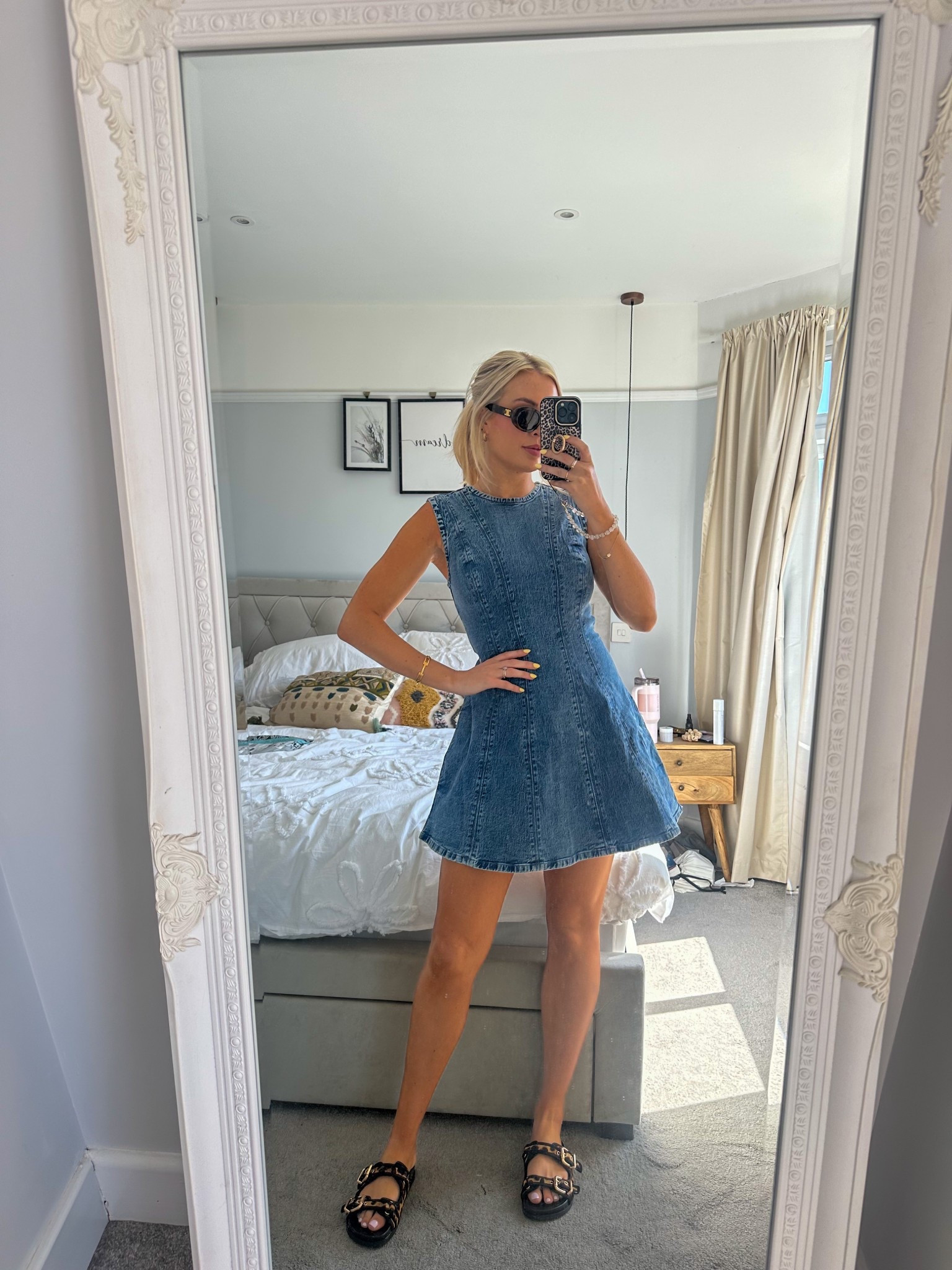 Perfect denim dress - has pockets!! 

Abercrombie, denim dress, city break outfit 