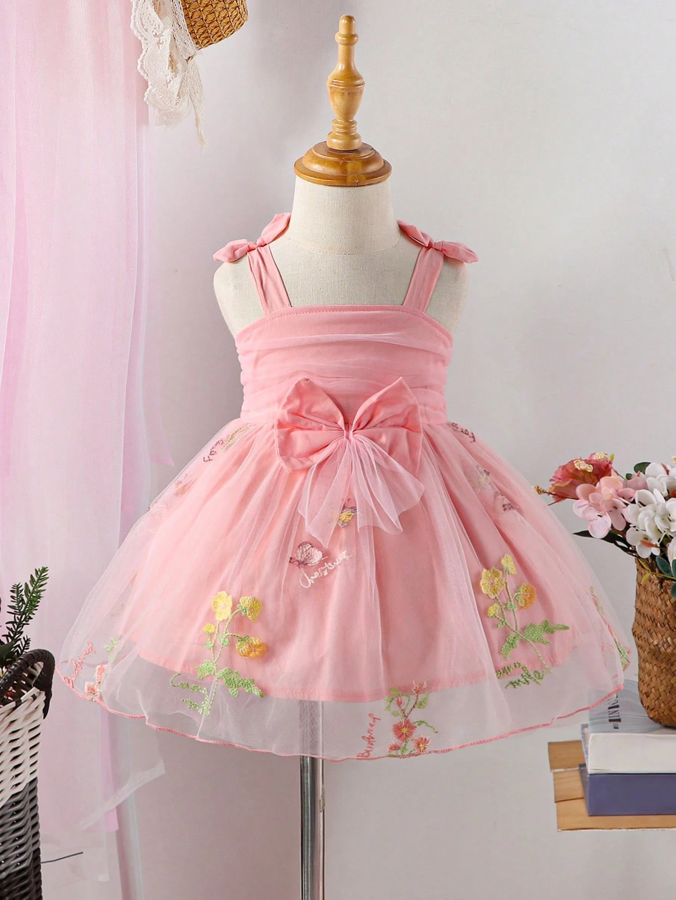 Baby Floral Embroidery Bow Front Mesh Overlay Cami Dress | SHEIN