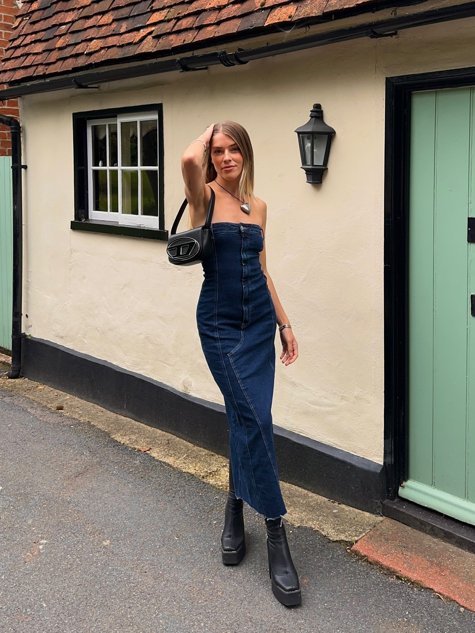 Denim maxi dress. 🖤

#LTKstyletip #LTKSeasonal #LTKeurope