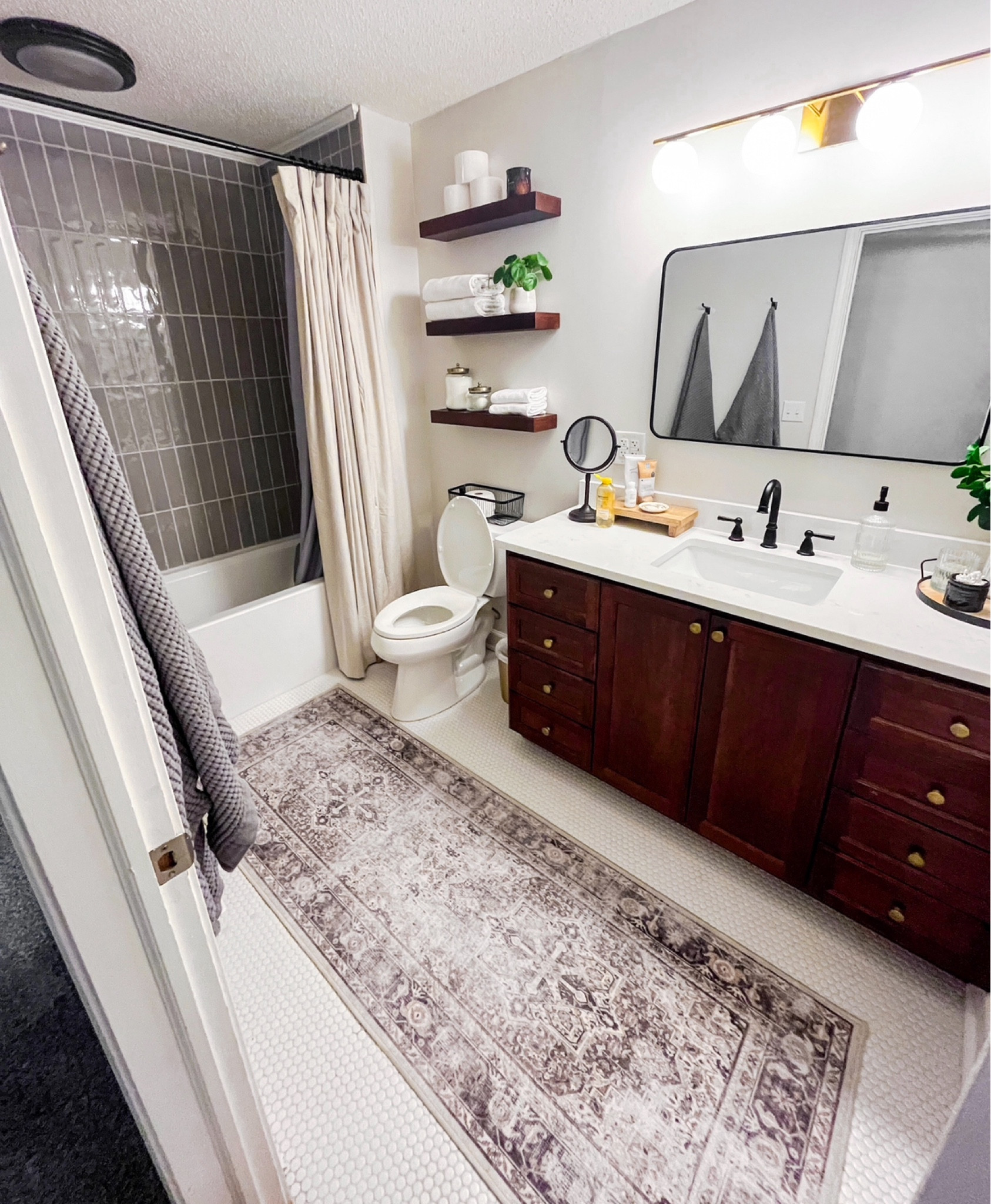 Under 10k neutral organic bathroom renovation! 