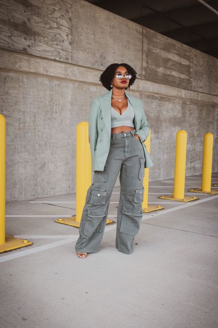 Reposting 
Monochromatic Sage Green Outfit
Blazer: @Zara (old)
Top: @Amazon
Cargos: @Forever21
Shoes: @Aldo_Shoes
Bag: @JWPEI_official
Earrings: @MissomaLondon
Sunnies: #Thrifted



#LTKfindsunder100 #LTKstyletip #LTKitbag