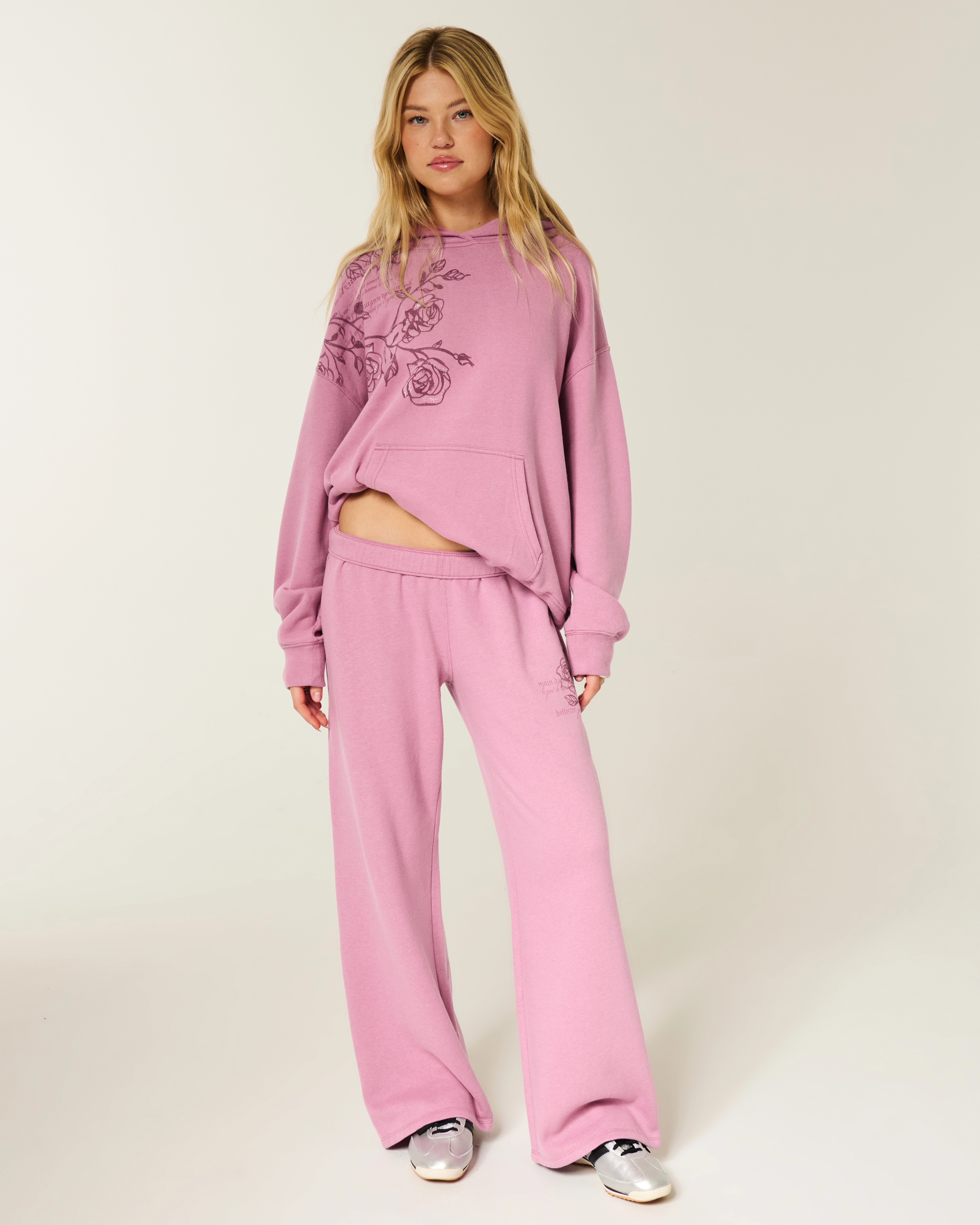 Sparkle Rose Graphic Wide-Leg Sweatpants | Hollister (US)