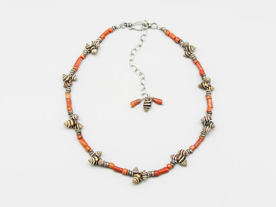 Berber Zebra Shell Necklace – Antique Moroccan Coral & Tribal Silver Beaded Jewelry - Etsy | Etsy (US)