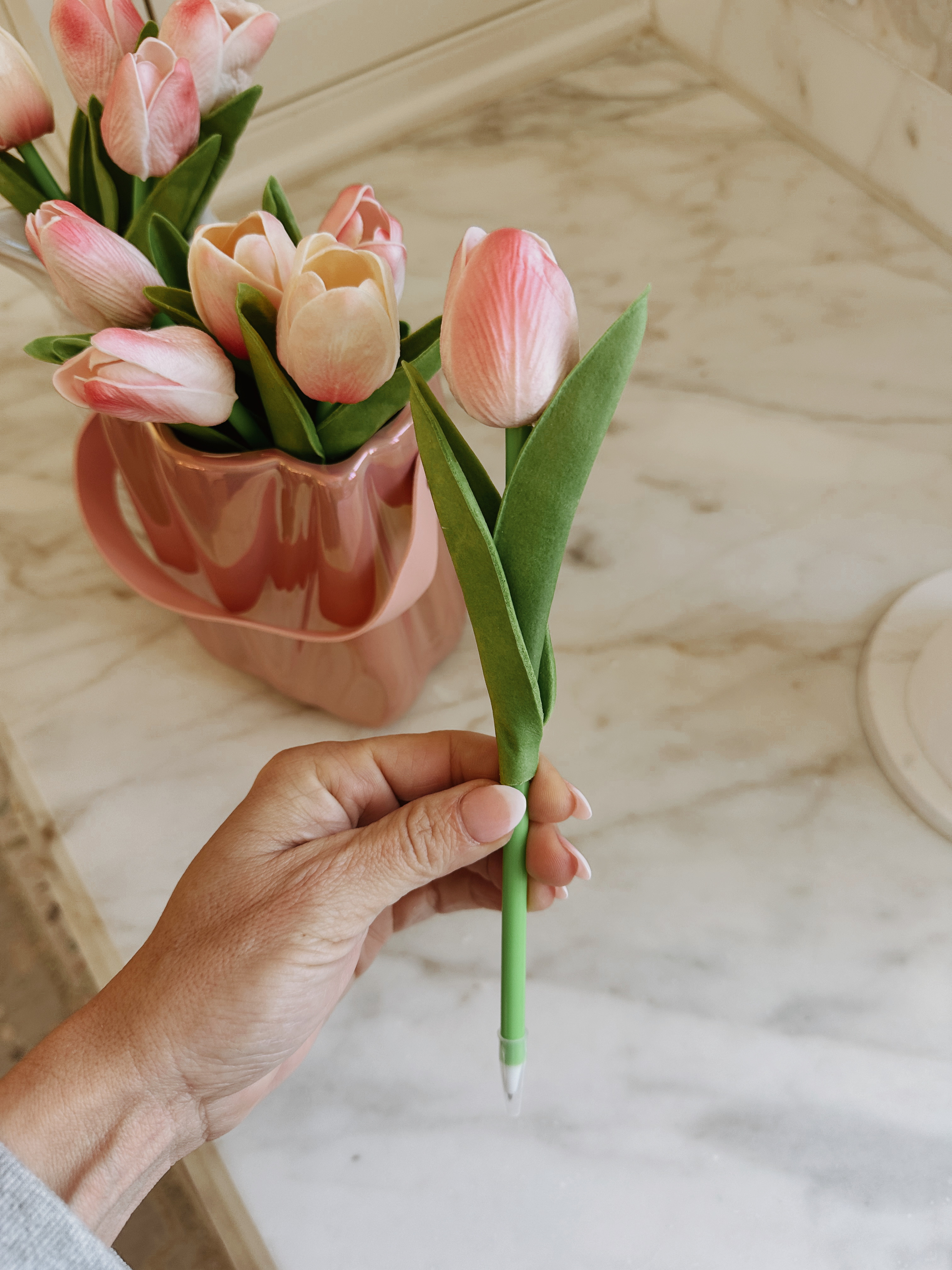 Add a touch of spring to your desk with these adorable faux tulip pens! 🌷✨ The perfect blend of beauty and function, they make writing more fun and double as decor.  #SpringFinds #AmazonFavorites #LTKHome #AmazonFinds 

 #LTKSeasonal #LTKU #LTKHome
