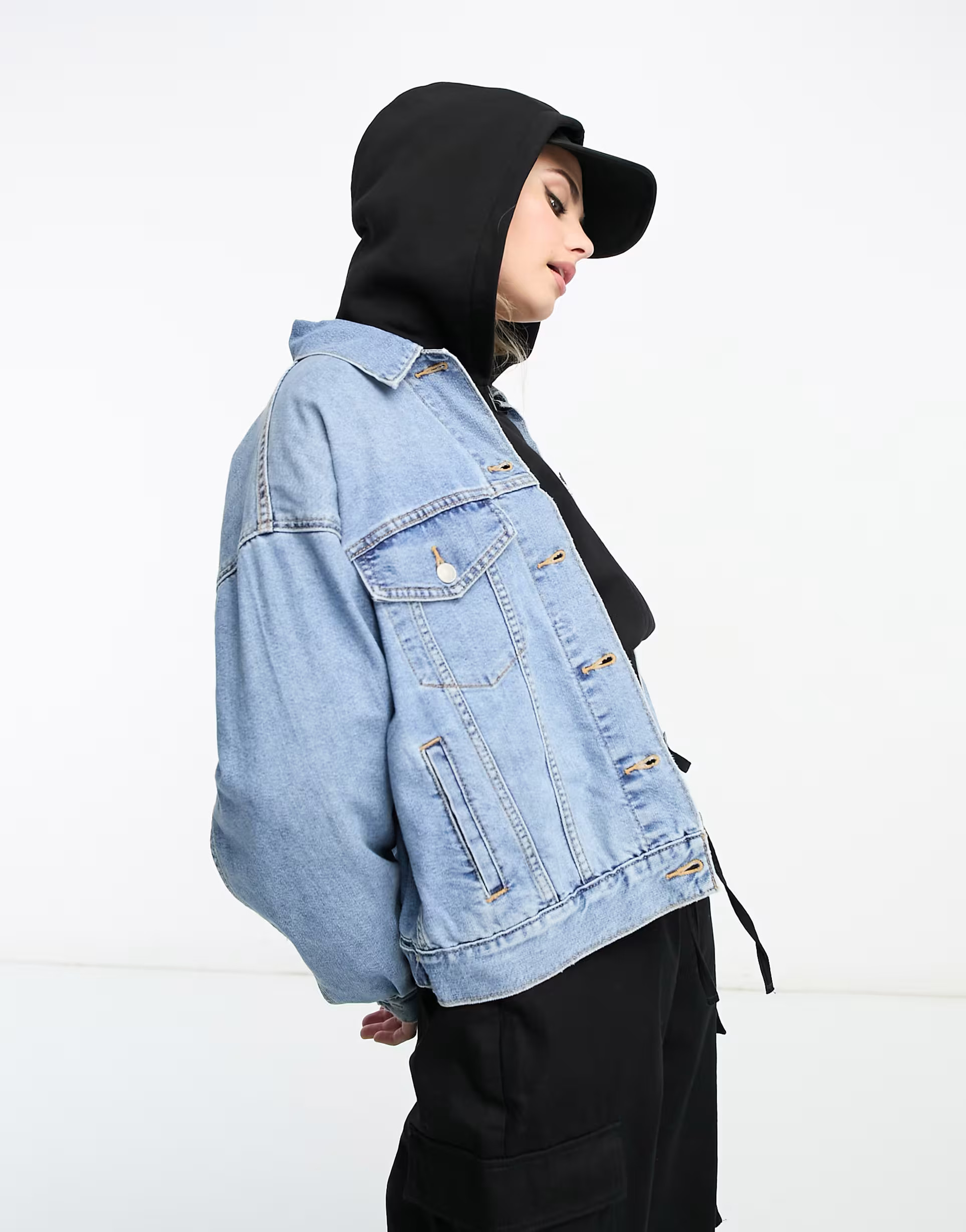 Levi's trucker denim jacket in mid wash blue | ASOS (Global)