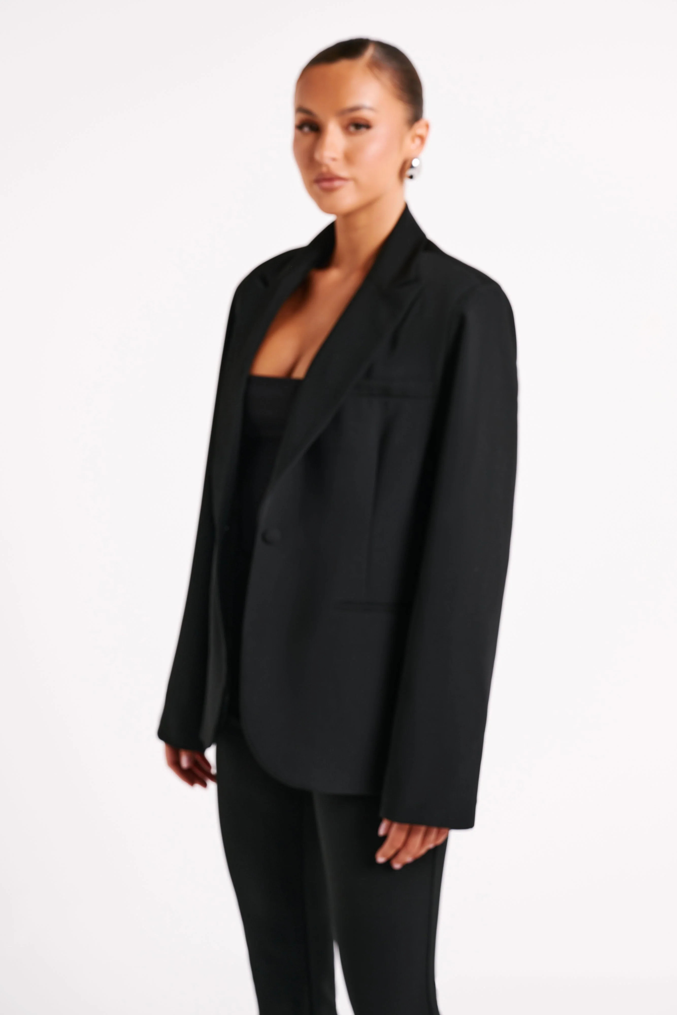 Bexley Oversized Blazer With Shoulder Pads - Black | MESHKI US