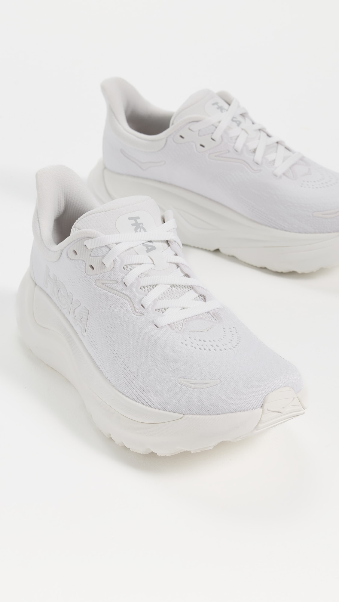 W Arahi 8 Sneakers | Shopbop