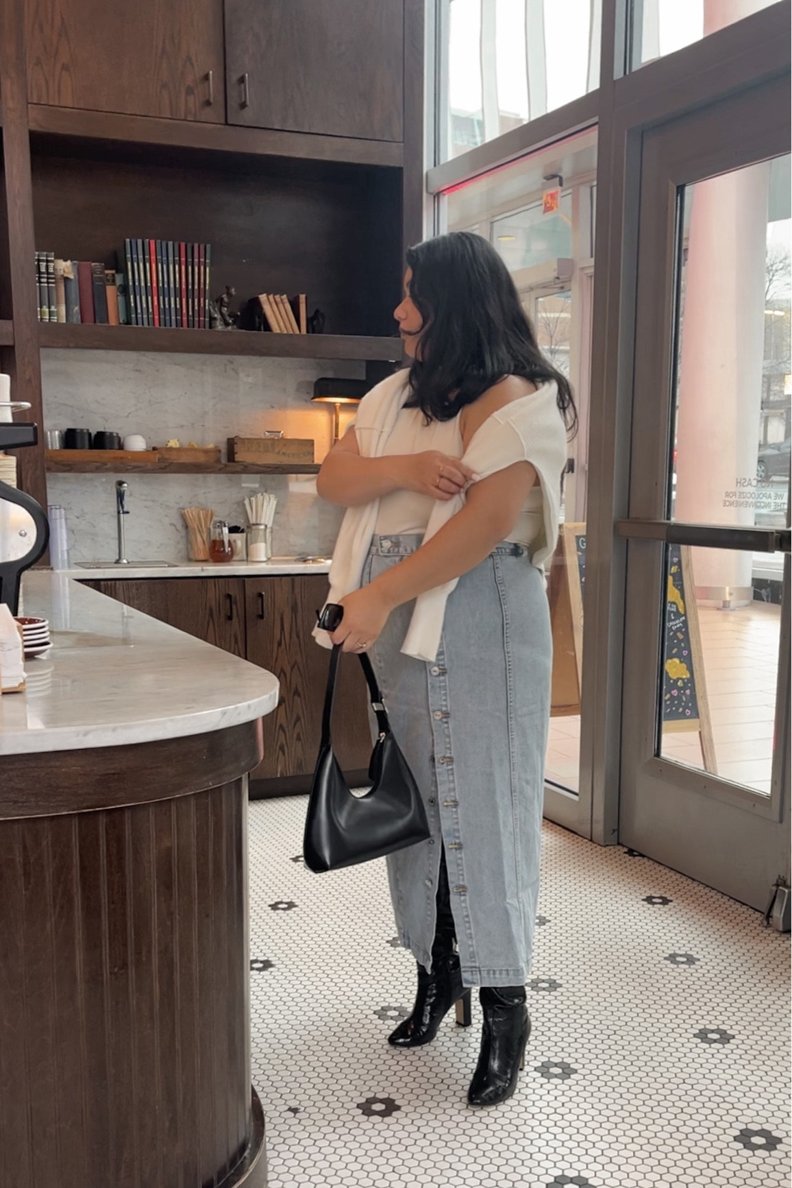 midi jean skirt 💕 

#LTKcurves #LTKstyletip #LTKSeasonal