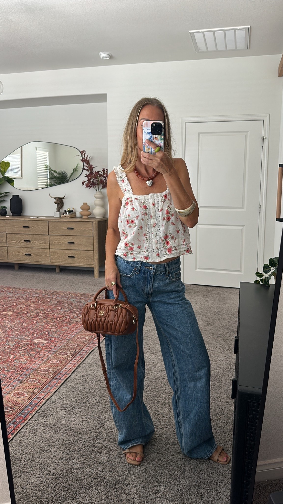 Todays outfit
Shirt size xs
Denim size 23 regular + 25% off
Amazon handbag 
Fall fashion affordable 

#LTKFindsUnder50 #LTKSaleAlert #LTKStyleTip