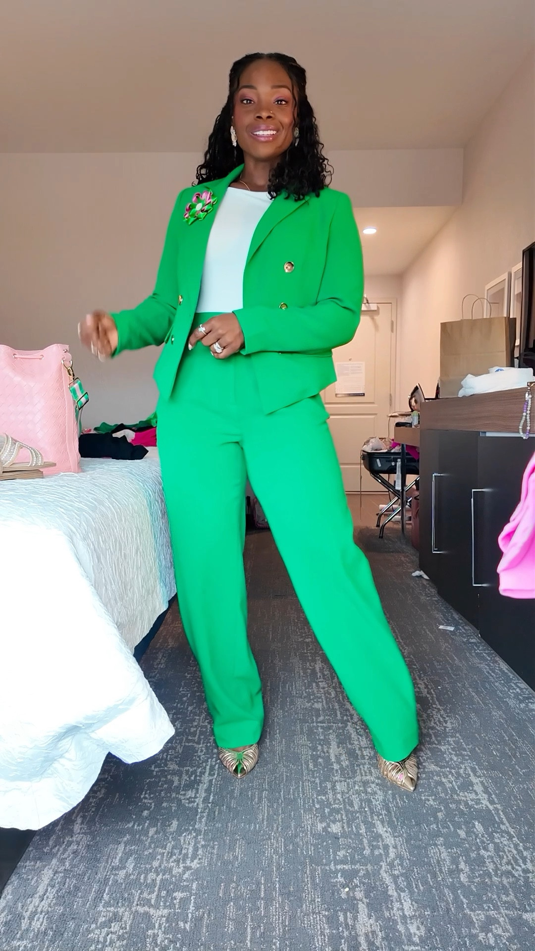 Now this is a power suit and this green is amazing!! 

#LTKOver40 #LTKStyleTip #LTKWorkwear