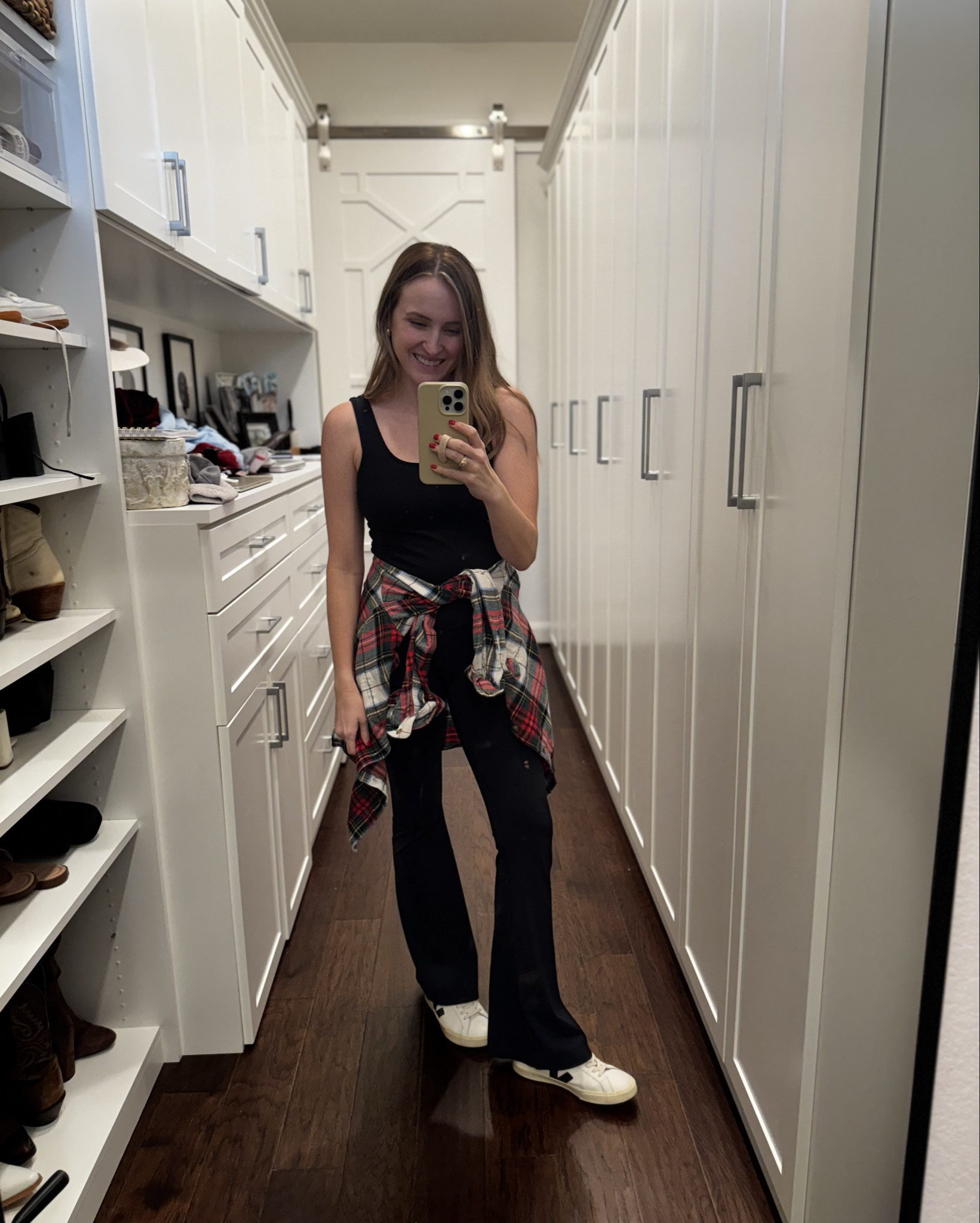 A men’s flannel is the perfect pop of Christmas to any basic outfit! 

#LTKHoliday #LTKStyleTip #LTKFindsUnder50