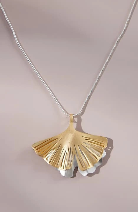 Ginkgo Pendant Necklace | J. Jill