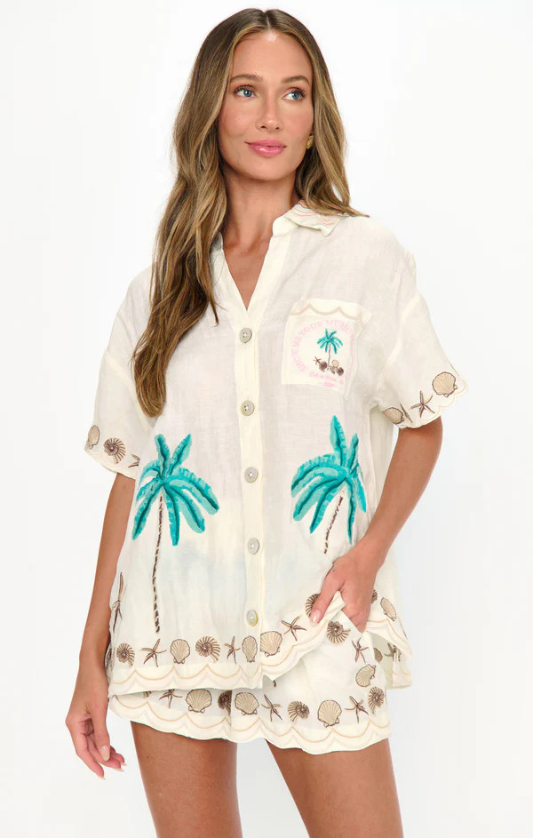 Hendrix Shorts ~ Beachfront Embroidery | Show Me Your Mumu