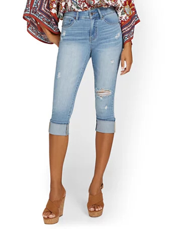mya curvy high-waisted sculpting no gap super-skinny capri jeans - light wash | New York & Company