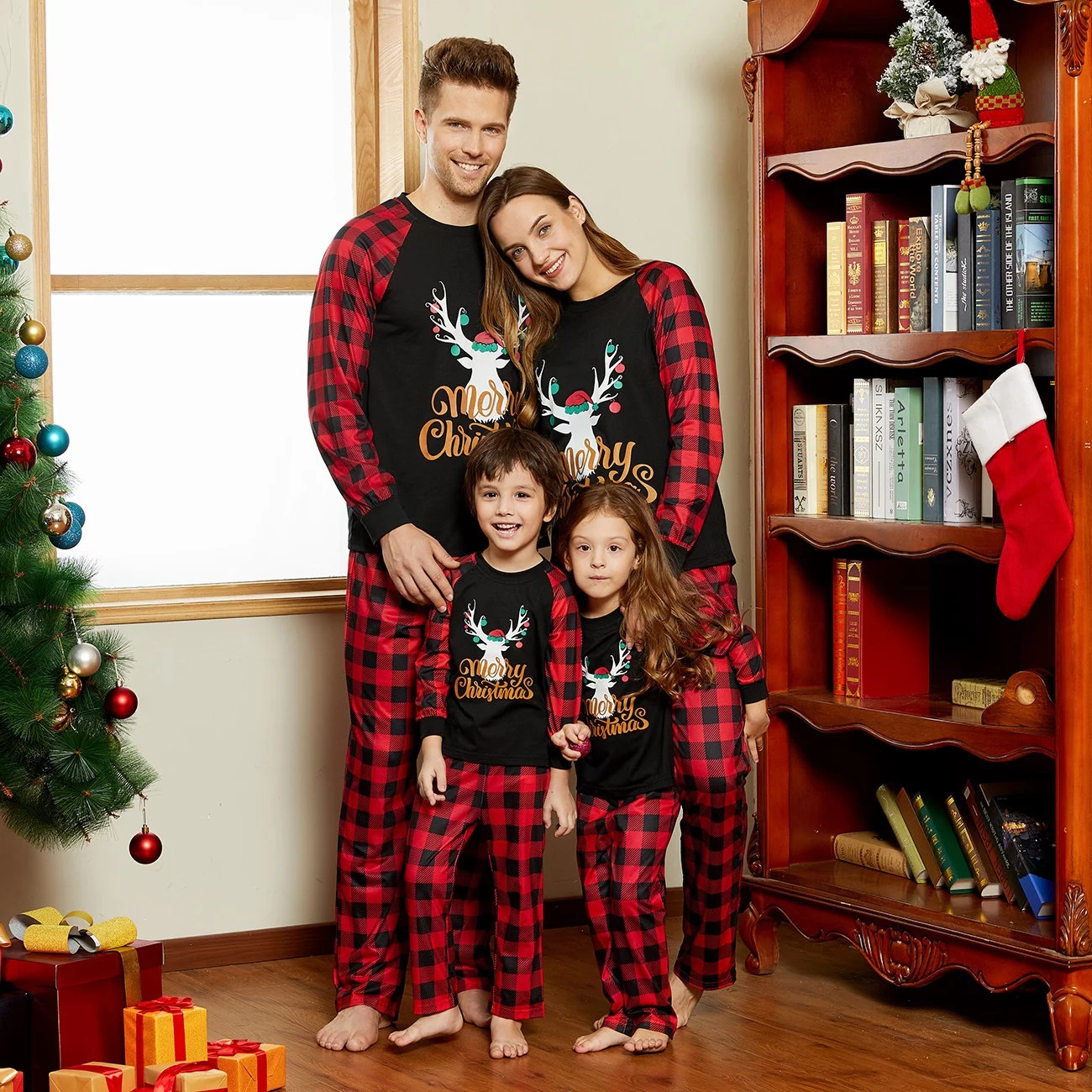 Christmas Tree Car and Letter Print Family Matching Black Raglan Long-sleeve Plaid Pajamas Sets (Flame Resistant)