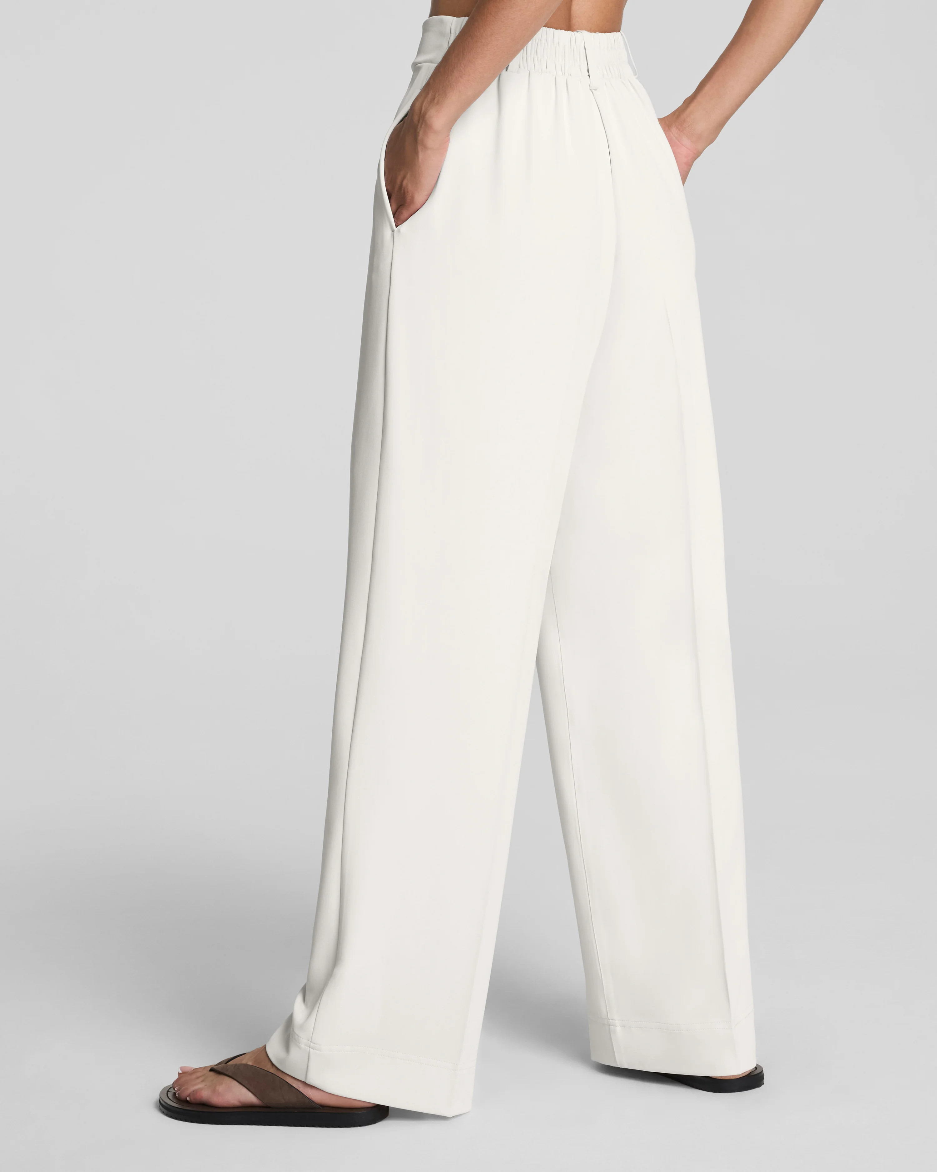 SPANX\u00ae CarryOn Pleated Wide Leg Pant | Spanx