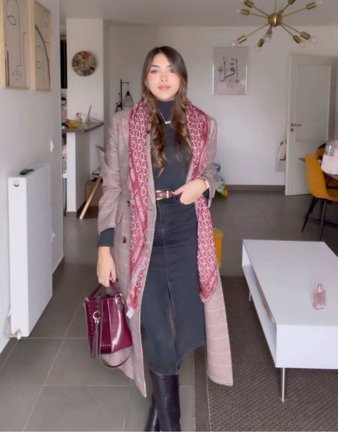 Burgundy🍒 touch 

#zarawoman #outfitreels #fashionlook #burgundy #fallstyle #burgundylook