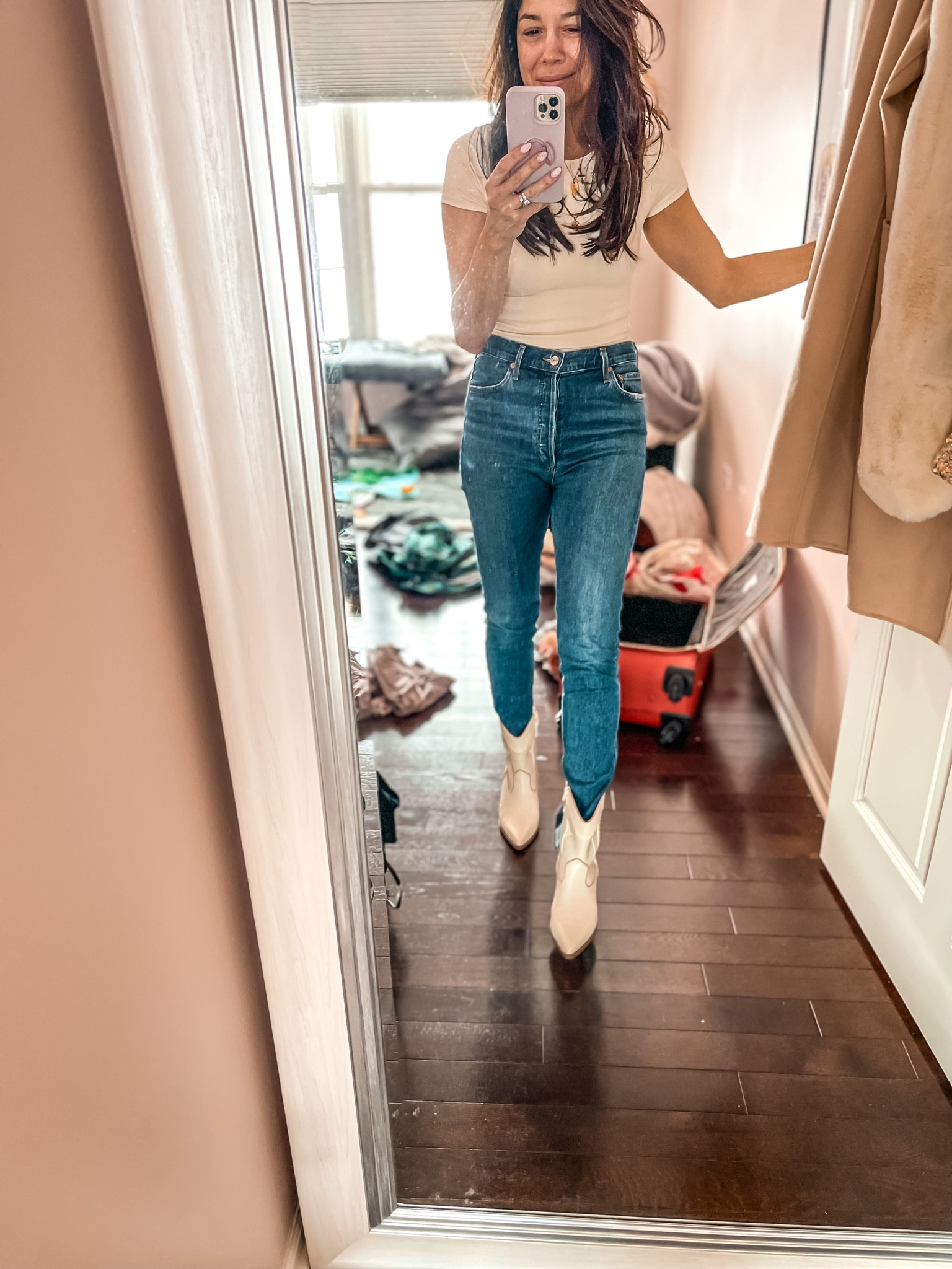 Spring outfit
- sculpted White tee 
- straight high rise jean ( under $40 now)
- low cowboy boot 🫶 ( country / Taylor swift concert outfit idea)
#ltkfestival #ltksalealert #ltkfind

#LTKunder100 #LTKshoecrush #LTKunder50