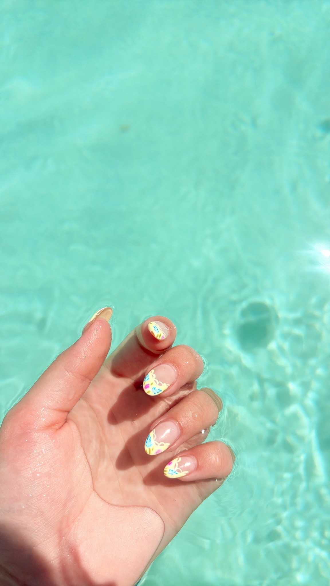 SUMMER NAIL INSPO!! #nails #summernails #nailinspo

#LTKSeasonal #LTKBeauty