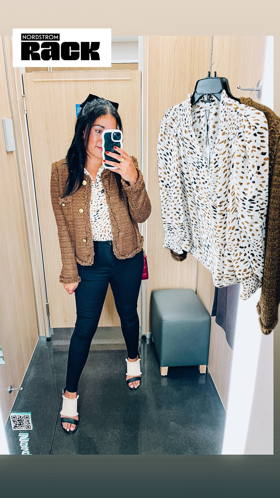 $20 top (runs snug/small)
$65 jacket (runs big)
Nordstrom rack finds
Fall fashion




#LTKSeasonal #LTKStyleTip #LTKFindsUnder100