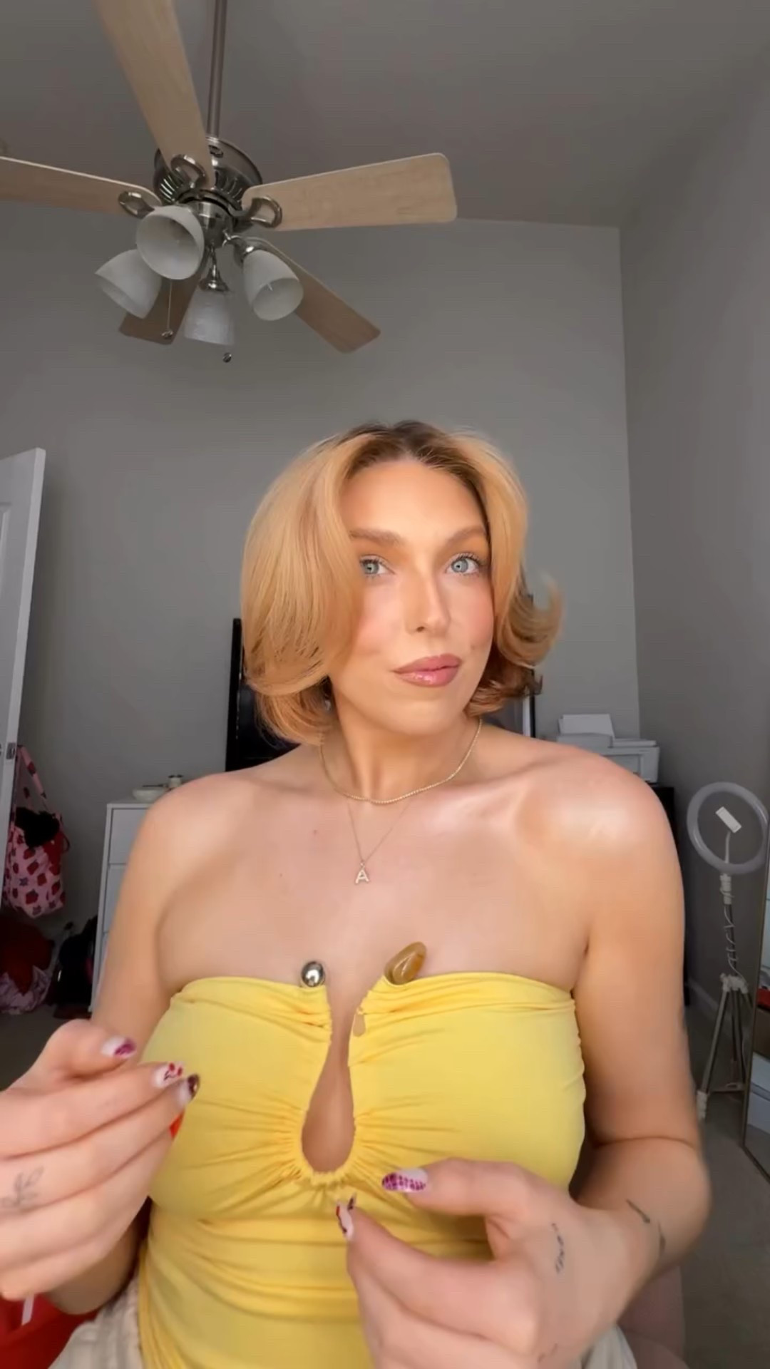 Here’s my full hair wash day routine💆🏼‍♀️✨ products, tips and how I keep my hair, healthy start to finish!

#hairwashday #washdayroutine #haircaretips #healthyhairjorney #scalpcare #showerroutine