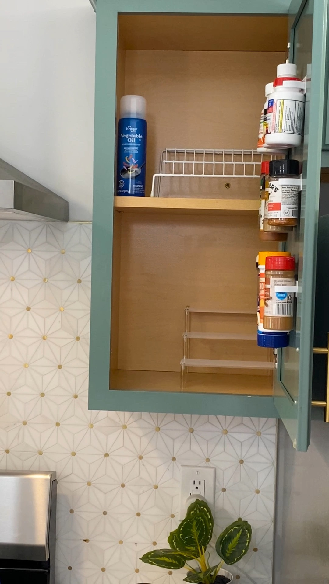 Doing a little kitchen organization and wanted to round up everything for y’all! We had a ton more kitchen cabinets at our last house, so I’m finding more ways to make the most of storage here. These spice hooks were a game changer, and the little shelves make it easier to see everything in our medicine and spice lineup. Everything was super inexpensive, shop the haul! 