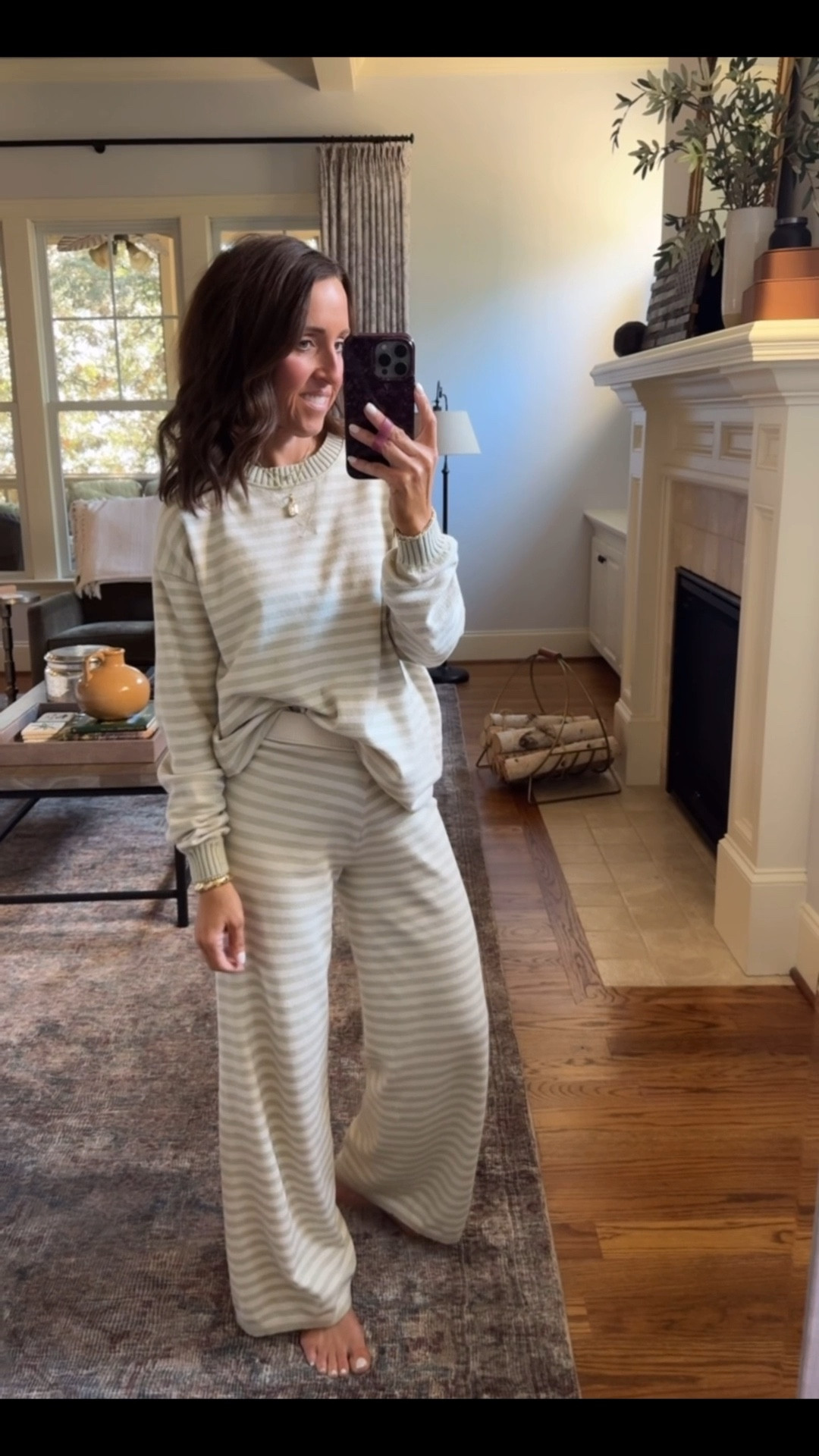 Aerie matching set. 25% off. Weekend casual. Matching set. 
Both XS. 

#LTKSeasonal #LTKootd #LTKSaleAlert