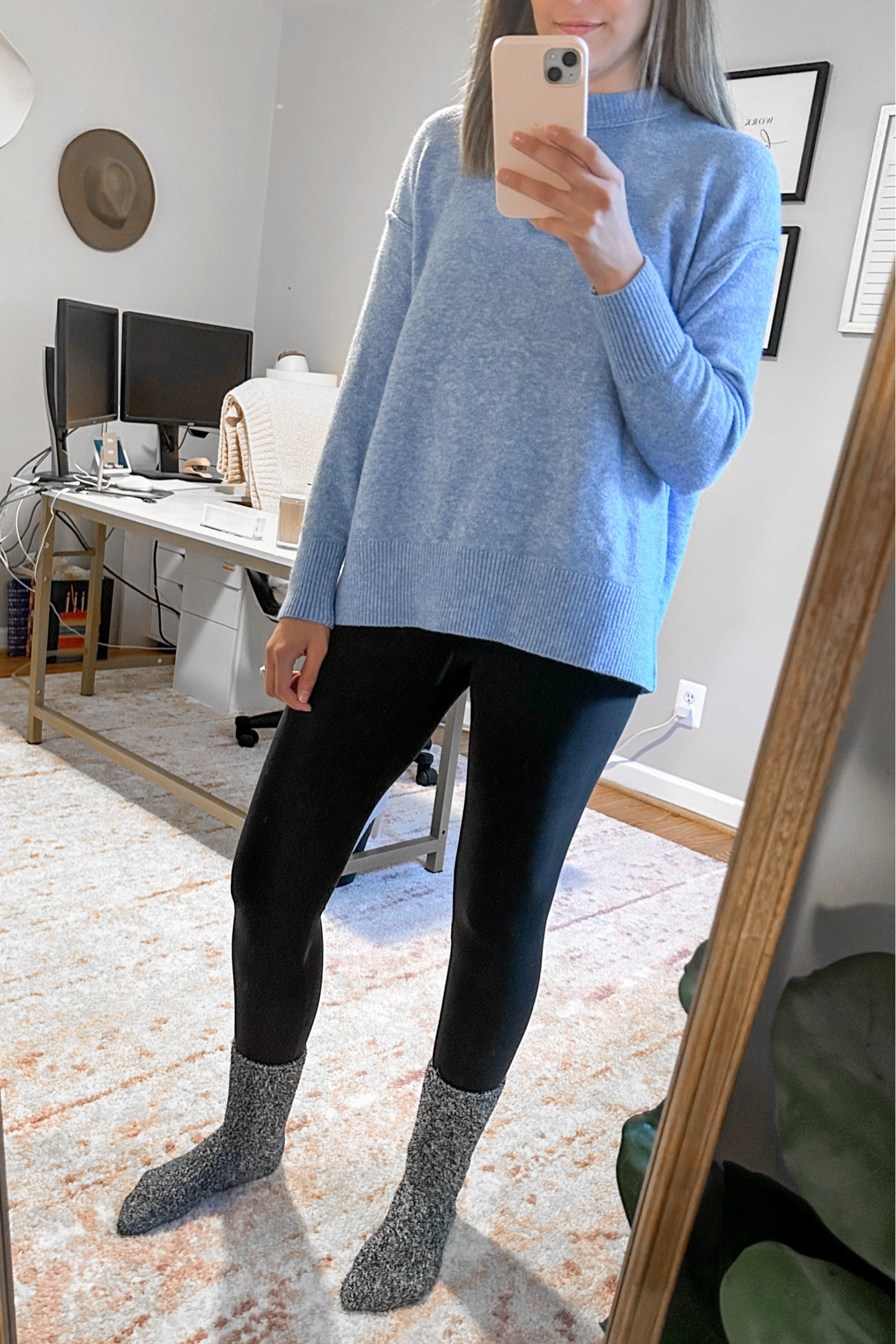 30% off this ice blue sweater. Perfect to go with leggings and comfy socks around the house.

#workfromhomeoutfit #ootd #aeriesale #targetstyle #aeriestyle #loungewear



#LTKsalealert #LTKstyletip #LTKfindsunder50