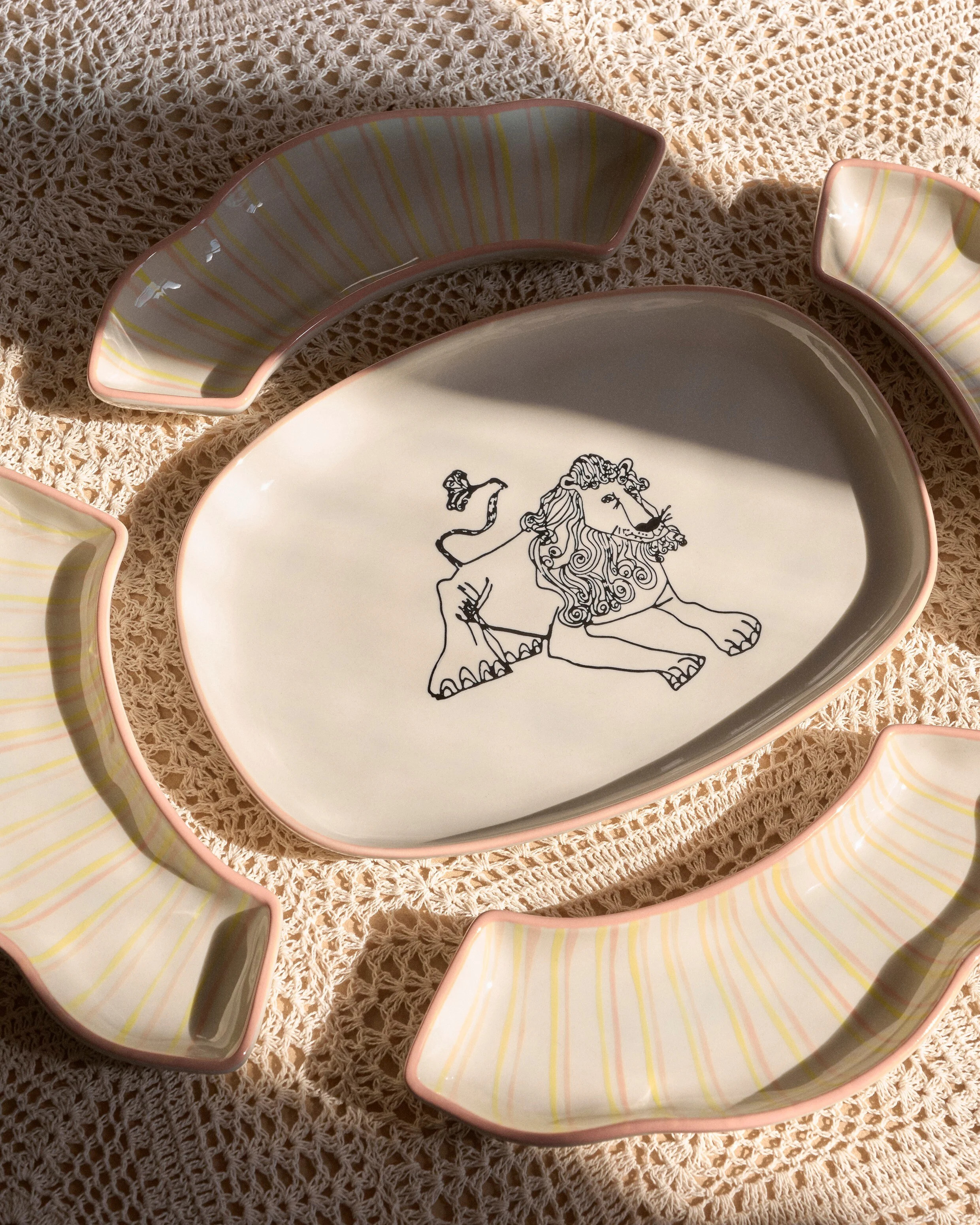 Shrimps x Oliver Bonas Lenny Lion Five Piece Platter | Oliver Bonas | Oliver Bonas (Global)