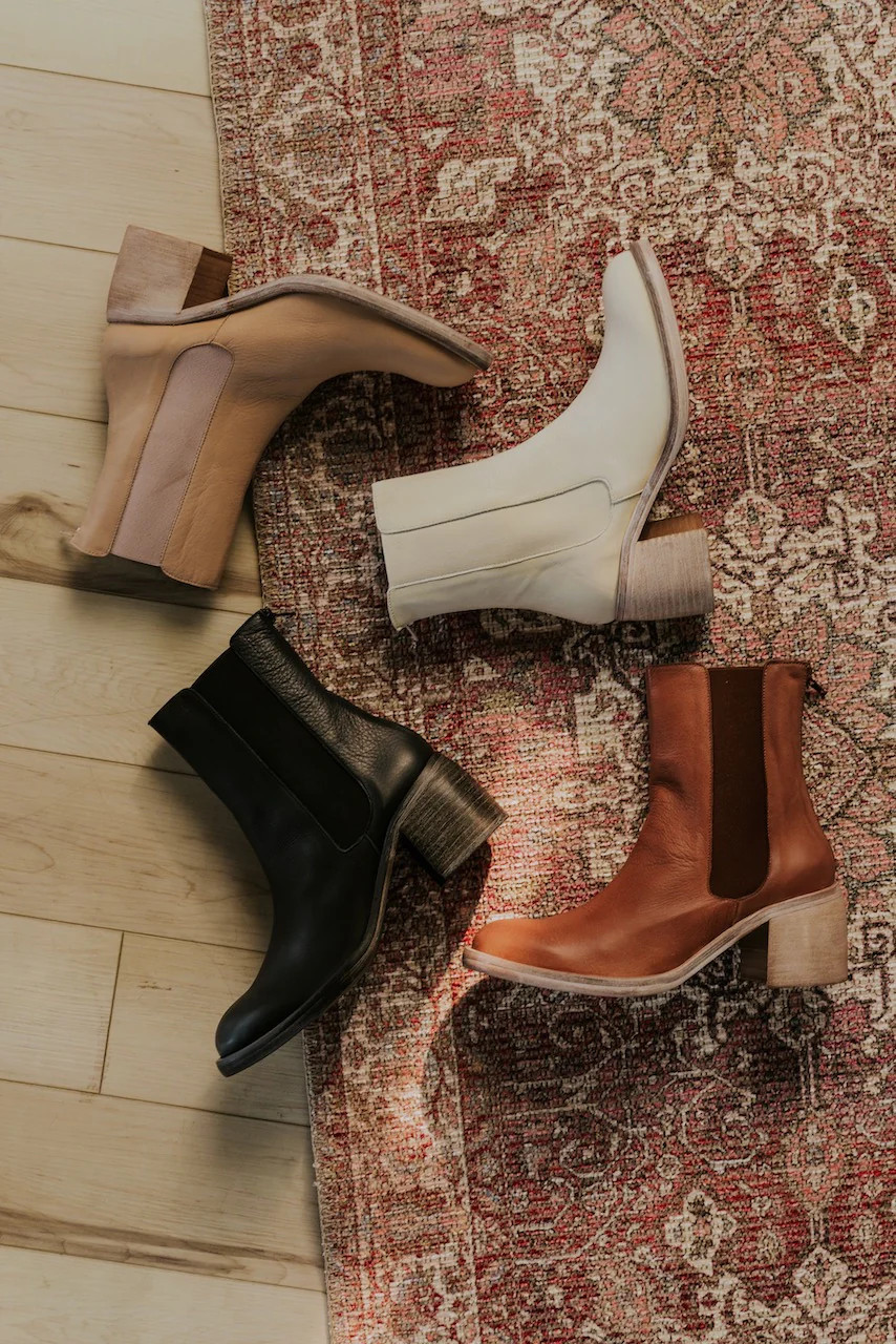 Free People Essential Chelsea Boots | Roolee