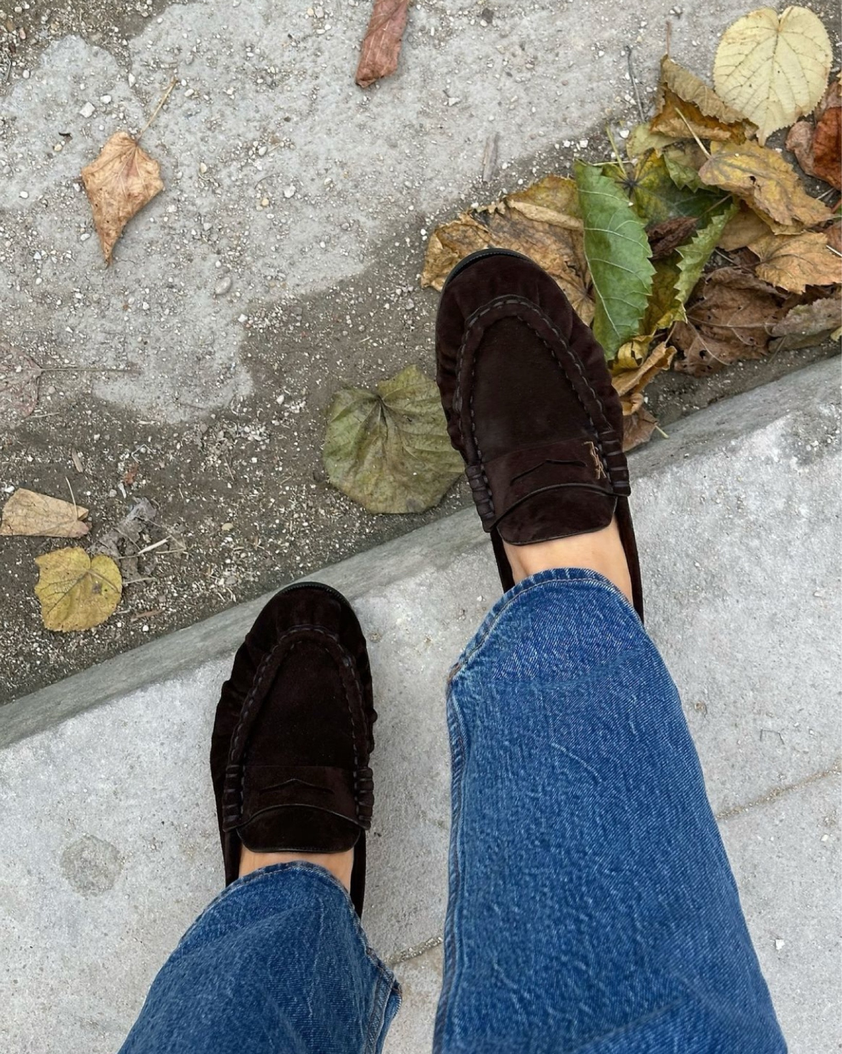 Chocolate suede loafers and dark blue jeans 🤎 perfect casual autumn look 

#LTKstyletip #LTKautumn #LTKshoes
