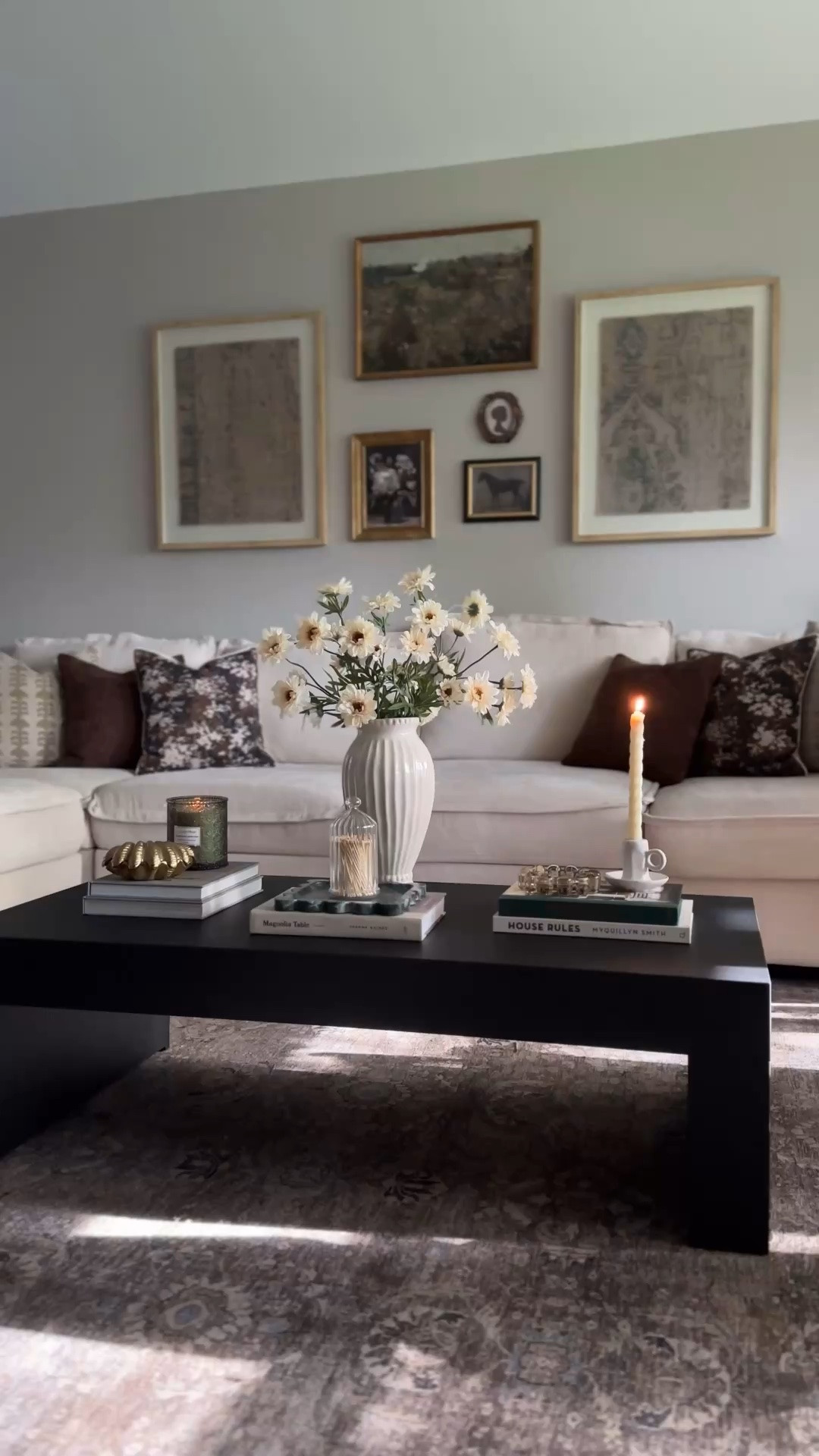 coffee table styling— 

Restyled my living room coffee table! 😊💁🏻‍♀️
I got some new home decor pieces that I’m loving and wanted to style them on my coffee table! 🖤 
Loving the green accents! 🤌🏼🤌🏼
Living Room Coffee Table Decor

#coffeetable #coffeetablestyling #coffeetabledecor #homedecor #livingroom

#LTKHome #LTKSeasonal #LTKSaleAlert