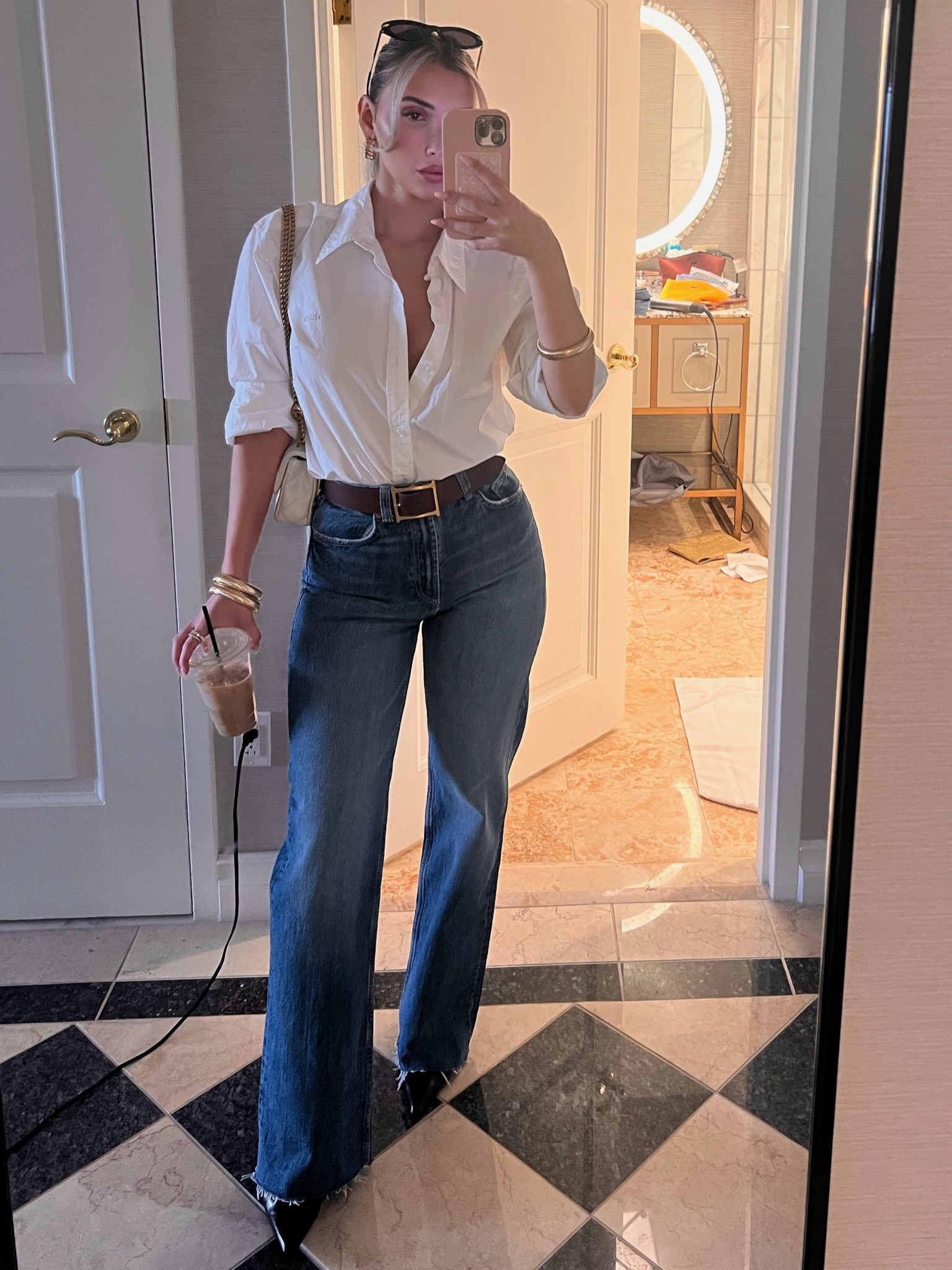 Oversized button down, jeans, belt, boots , day outfit 

#LTKMostLoved #LTKStyleTip