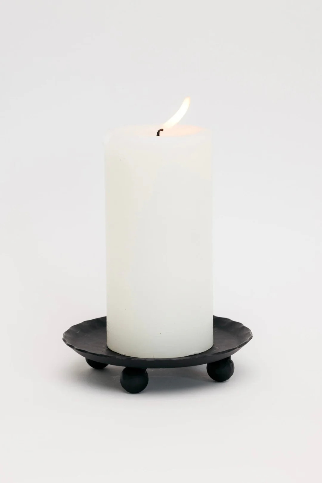 Kono Pillar Plate | THELIFESTYLEDCO | THELIFESTYLEDCO