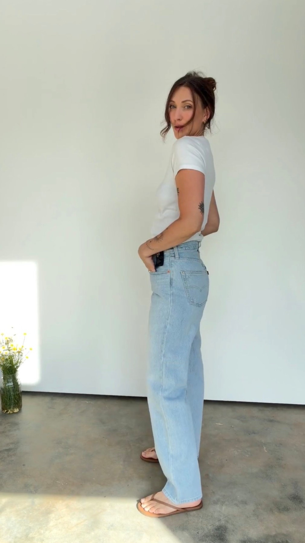 These jeans are insanely comfortable and great quality. Wearing my true size 27” with a longer inseam

#LTKootd #LTKOver40