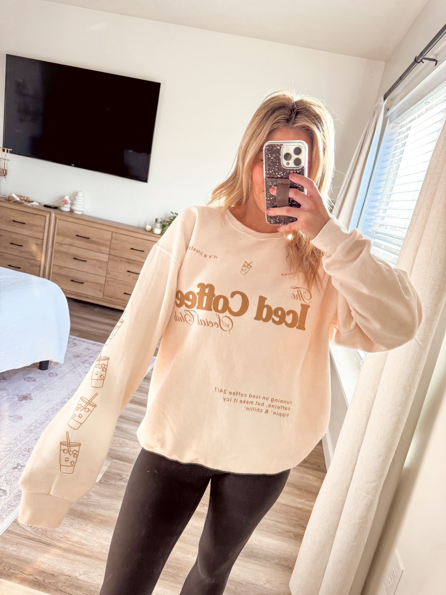 For the iced coffee girlies, I sized up 2 sizes for an oversized fit 

#LTKootd