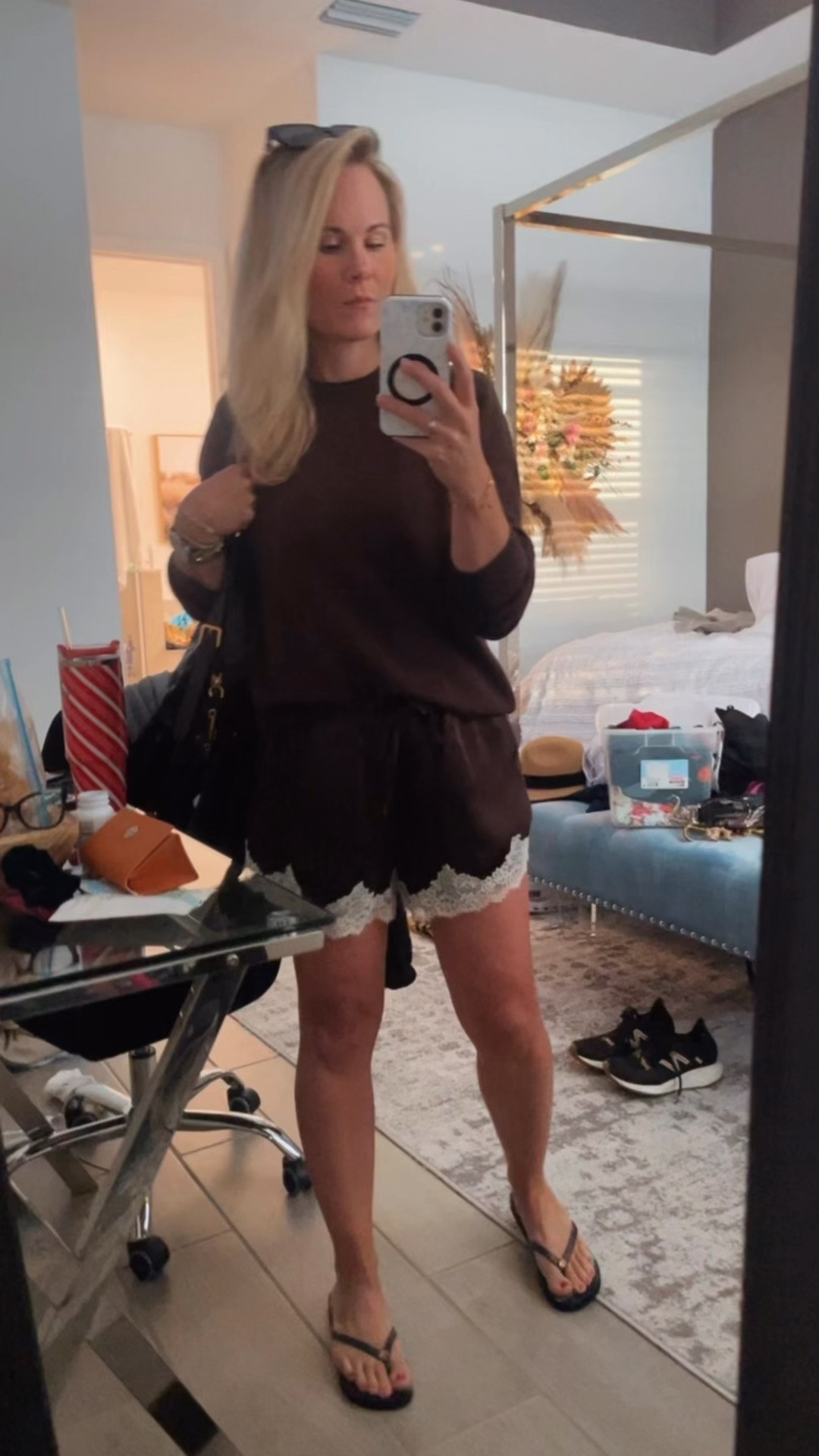**Monochrome brown, but make it chic 🤎✨**
A cozy brown sweater paired with silky brown shorts is the perfect balance of relaxed and elevated. Soft textures, rich tones, and an effortless fit make this look ideal for lounging, date nights at home, or styled up with boots for an unexpected winter moment. Cozy, flattering, and so


#LTKmomlife #LTKdayinmylife #LTKootd