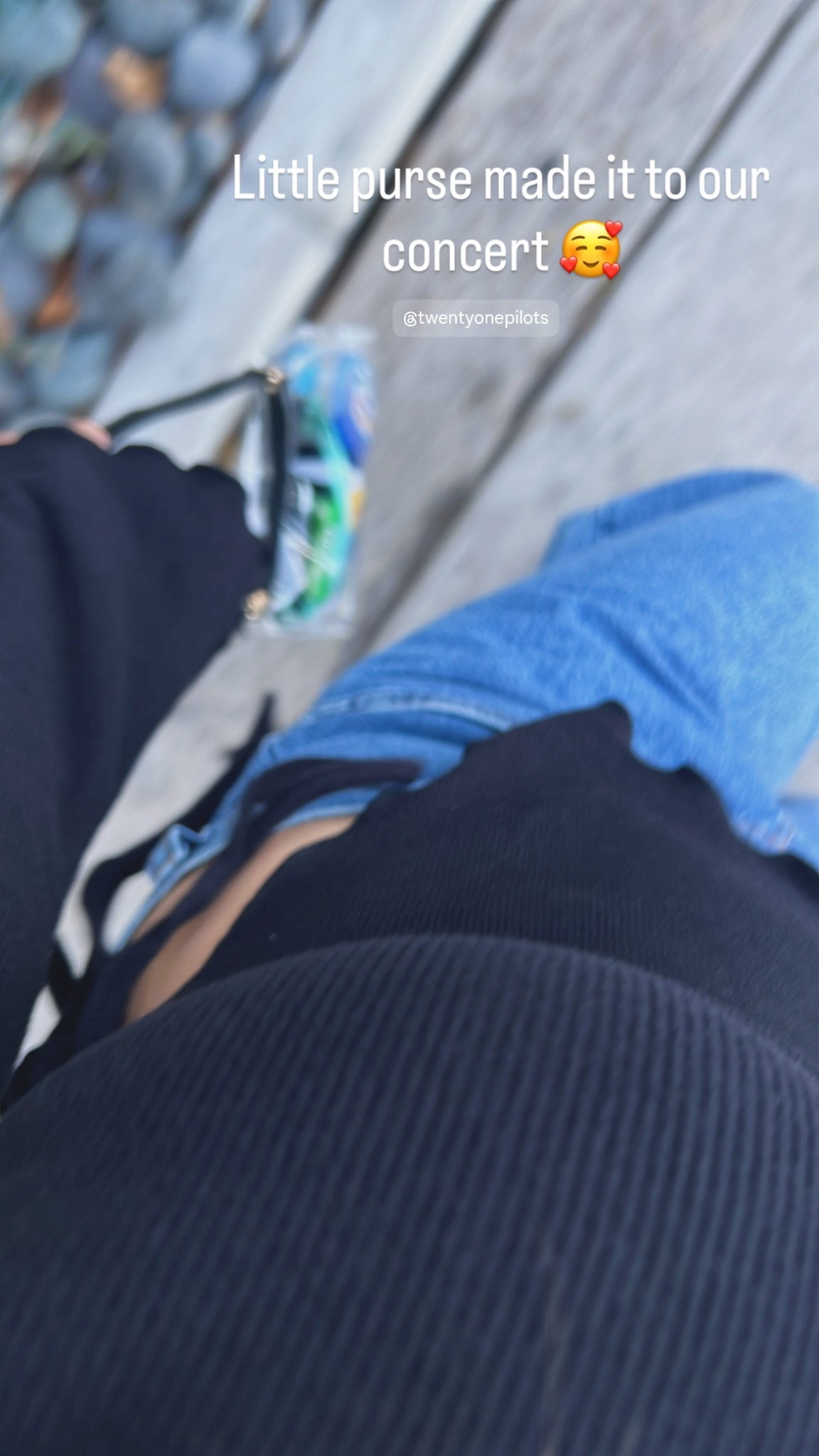 Twenty one pilots 🖤

#LTKParties #LTKTravel #LTKStyleTip