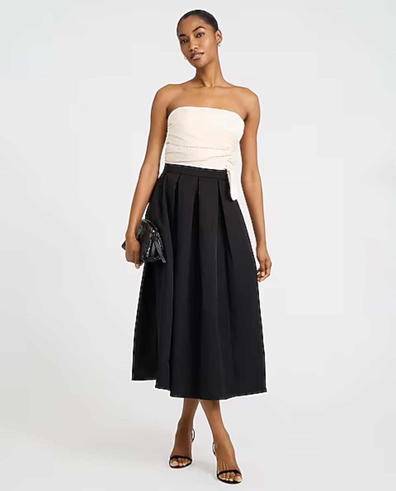 summer dresses

Color Block Mixed Media Strapless
Midi Fit and Flare Dress @Express 

#summer #strapless #midi #outfit #dress

#LTKSeasonal #LTKOver40 #LTKPetite