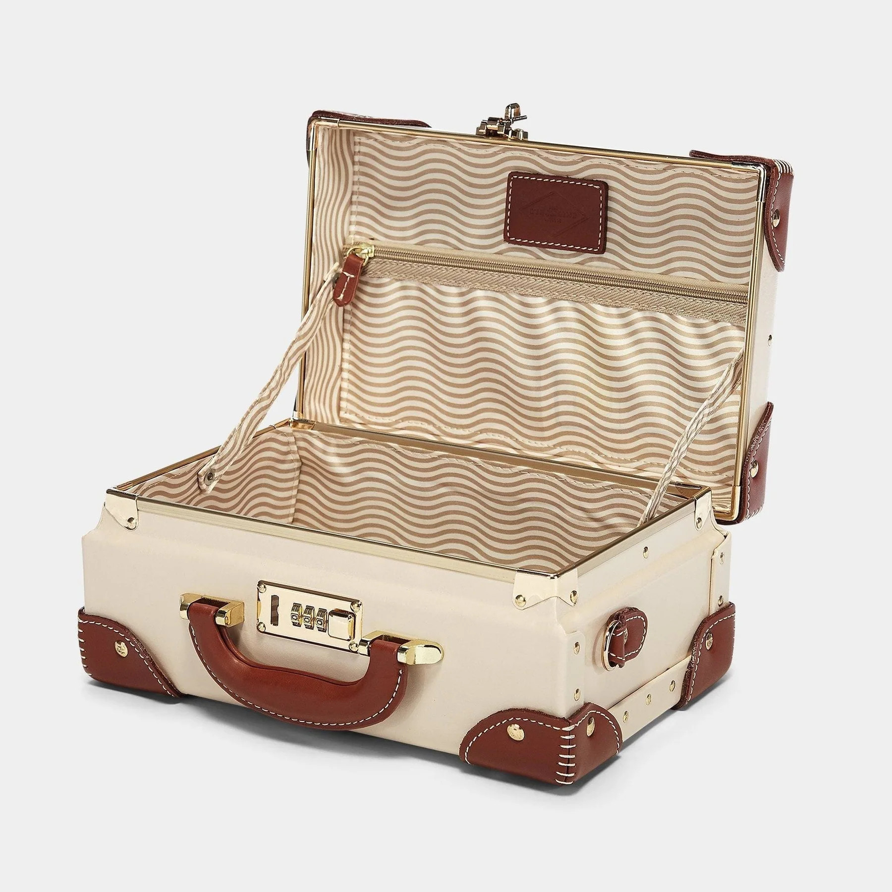 Vanity | Steamline Luggage