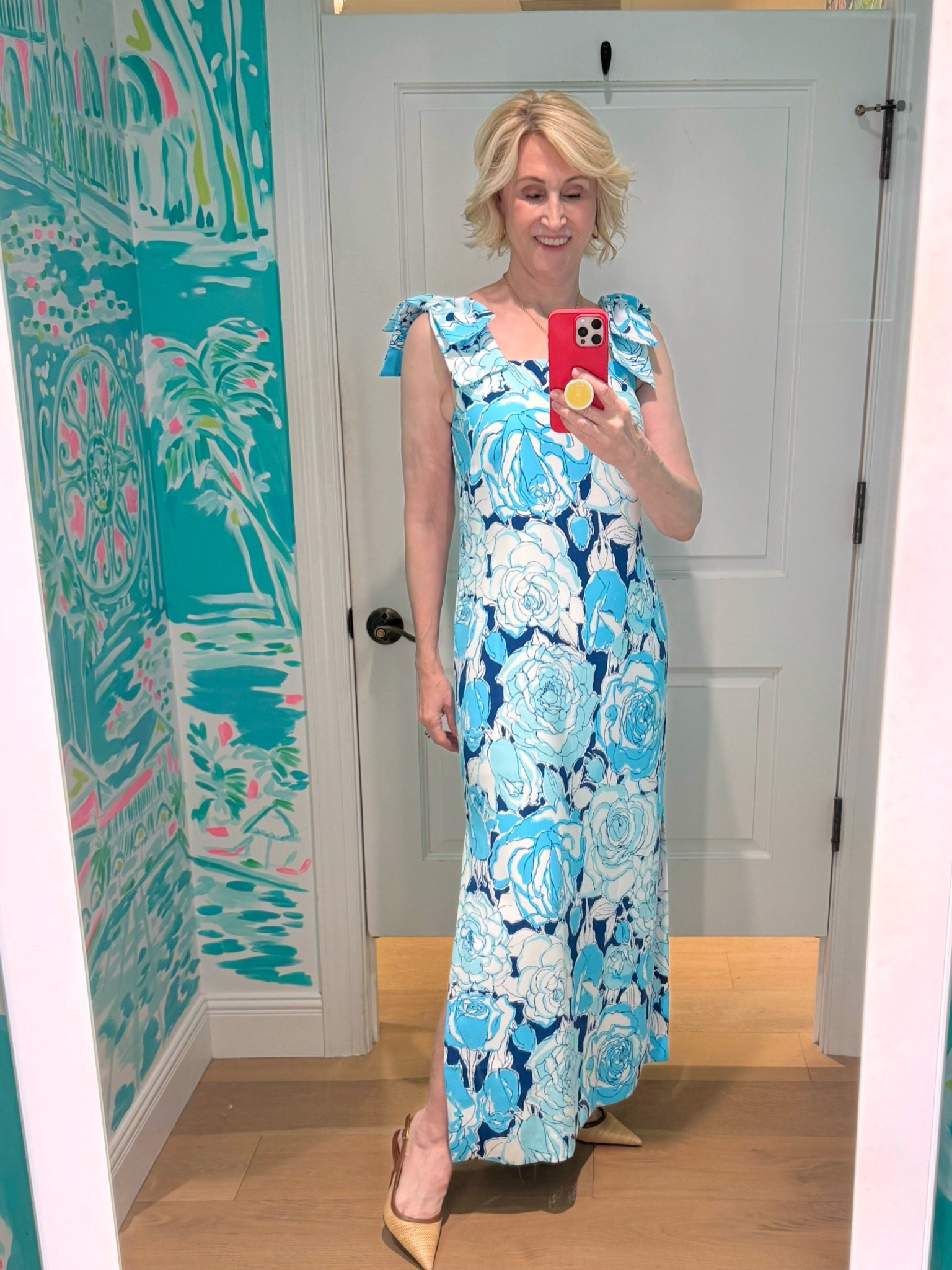 Feeling a little extra feminine in this blue rose print dress from Lilly Pulitzer 💙🌹

The bow details on the shoulders are such a pretty touch, and the print just feels timeless in the best way. It’s one of those dresses that does all the work for you—easy to wear, but still feels special the moment you put it on.

Definitely a “no effort but still put together” kind of day ✨

#LTKootd #LTKSeasonal #LTKOver40
