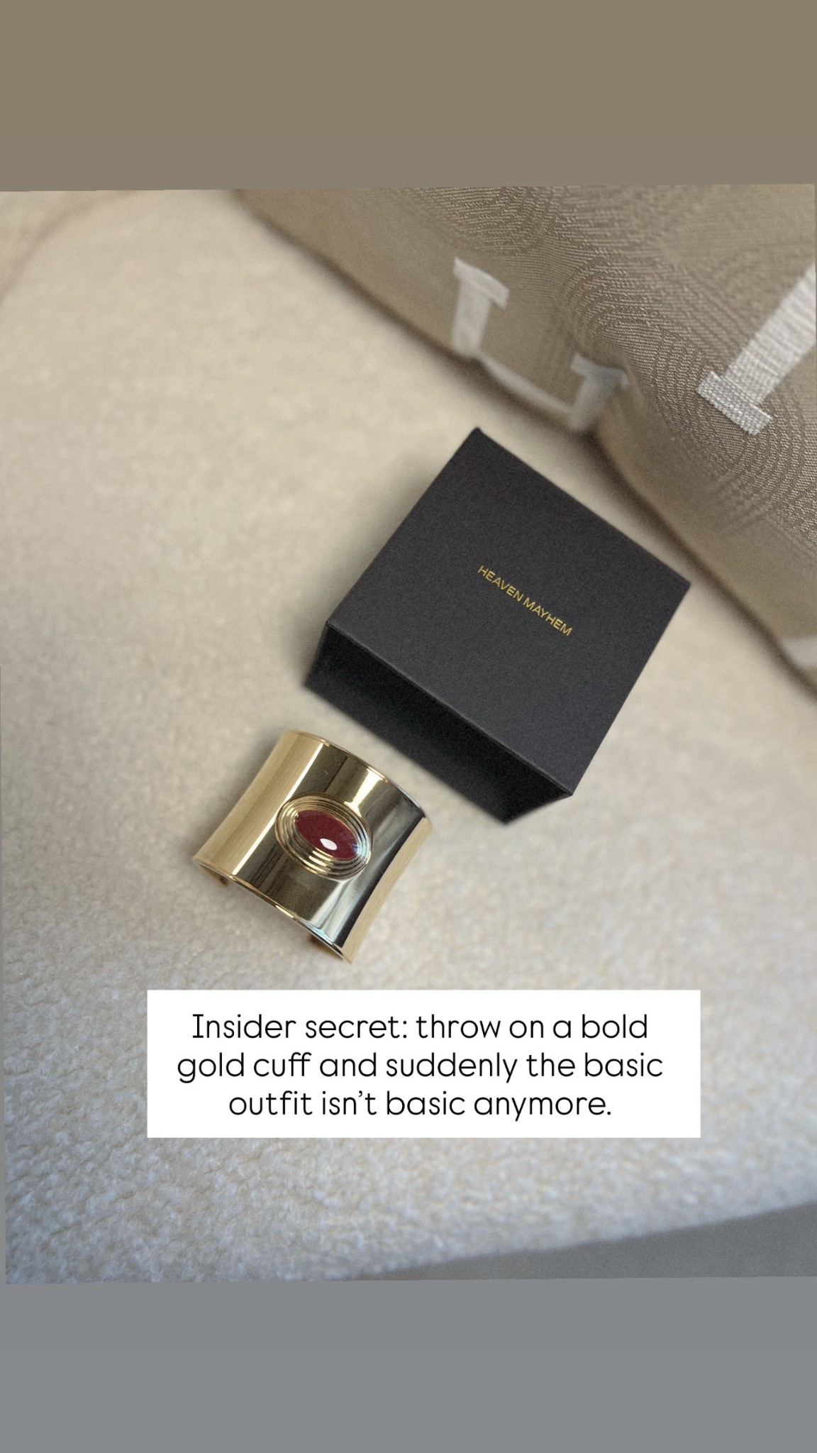  ✨Tap the bell, save and ❤️ for over 40 fashion, midlife style, midsize fashion and luxury looks for less. 

At this stage of life, I don’t shop for trends anymore. I shop for pieces that make real life feel easier, more polished, and more like me.

Because over 40, in midlife, with perimenopause body changes, hormonal belly days, busy mom life, and work + travel… getting dressed and feeling confident shouldn’t feel hard.

These are my splurge-worthy, quiet luxury, insider favorites the elevated staples I reach for on conference days, travel days, date nights, and everyday life. Pieces that flatter a midsize midlife body, feel comfortable, and instantly make an outfit look intentional.

Not fast fashion. Not impulse buys.
Just over 40 style, midlife fashion, and midsize outfit staples that actually earn their place in my closet.

If you’re building a wardrobe that works for your real body and real life... this is the upgrade era 🤍

Comment SECRET and I’ll send you the details.

👑"Helping you look good, feel good!" - Lindsey Denver

#Over40Style #Over50Style #MidlifeFashion #MidsizeFashion #Over40Fashion #MidlifeStyle #BodyConfidence #HormonalBelly #PerimenopauseStyle #MomStyle #EverydayOutfits #QuietLuxury #ElevatedBasics #WardrobeStaples #RealLifeStyle

Follow my LTK @Over40andmidlife on the @shop.LTK app to view this post and get my exclusive app-only content!

#liketkit #LTKMidsize #LTKmomlife #LTKOver40
@shop.ltk
https://liketk.it/5PPlE